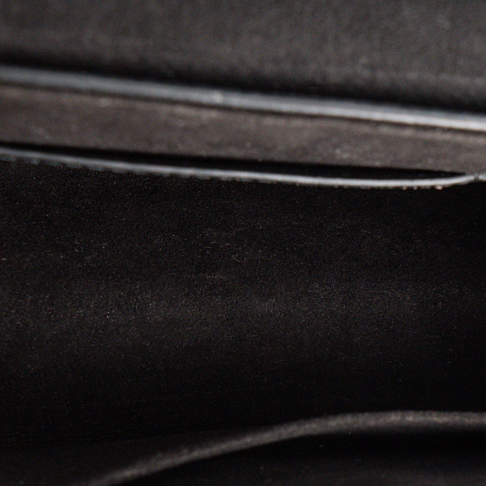 LOUIS VUITTON - Sac à bandoulière Twist PM Louis Vuitton en cuir épi noir