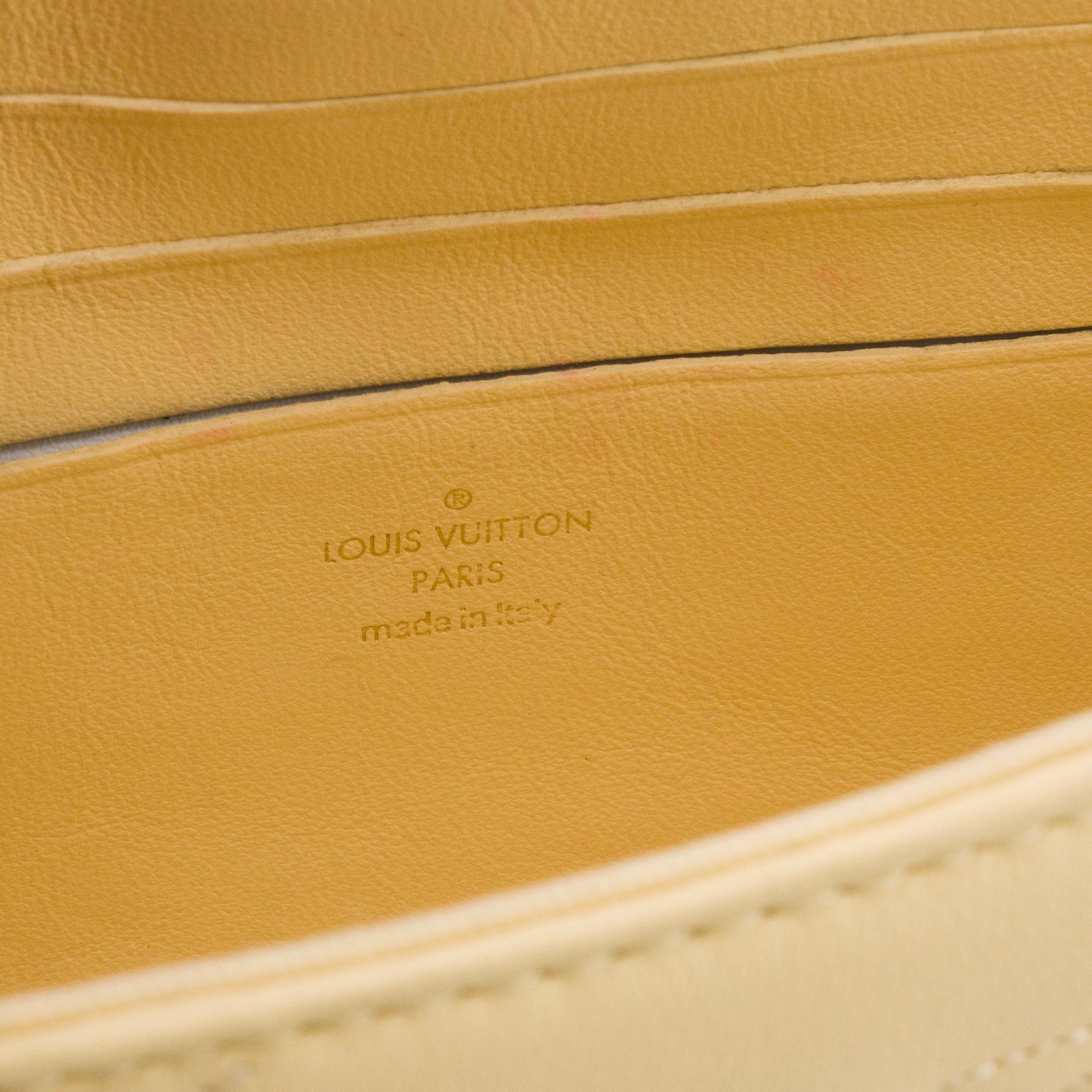 LOUIS VUITTON - Sac à bandoulière Wallet on Strap Louis Vuitton en cuir jaune édition limitée bubblegram