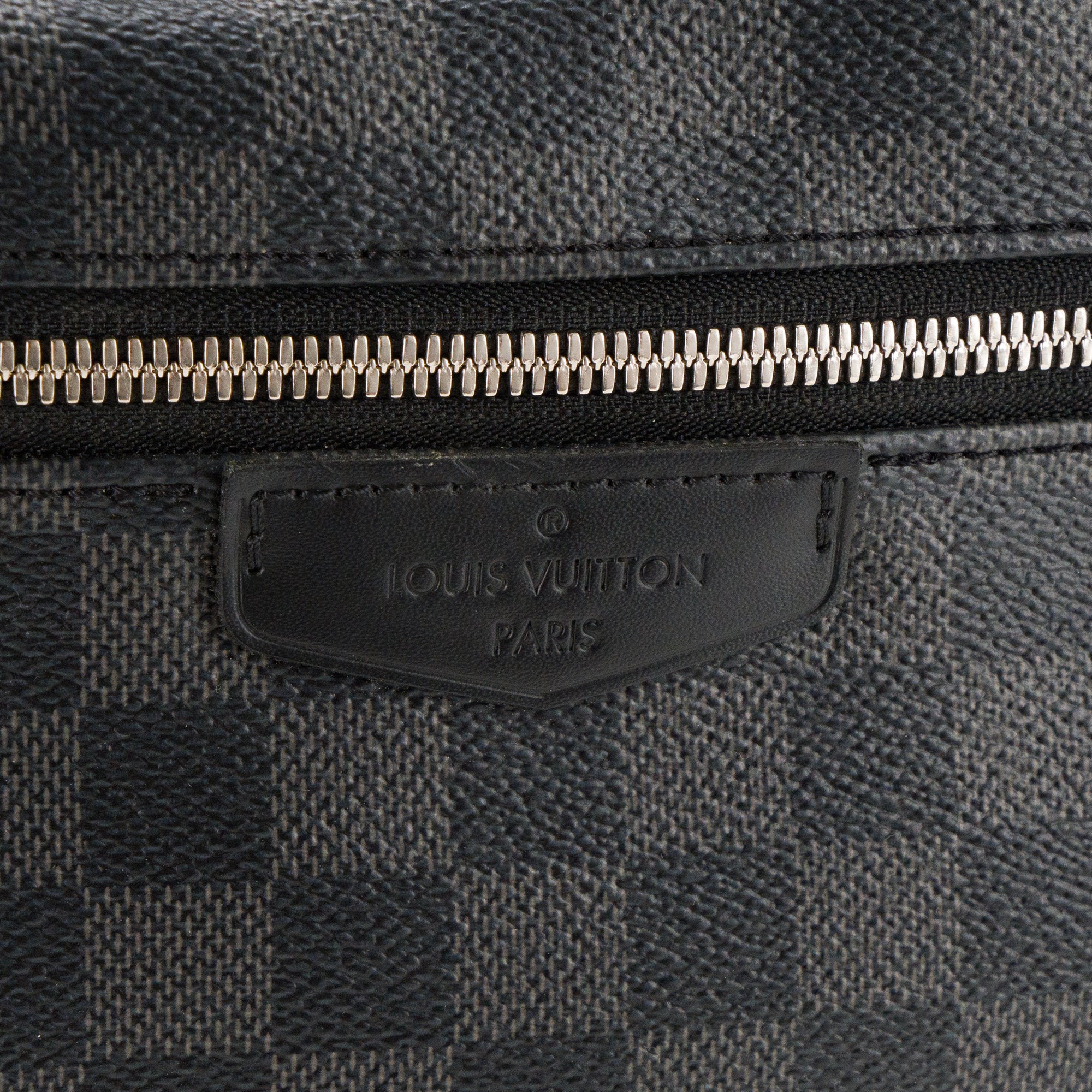 LOUIS VUITTON - Sac à dos Josh Louis Vuitton en toile enduite damier graphite