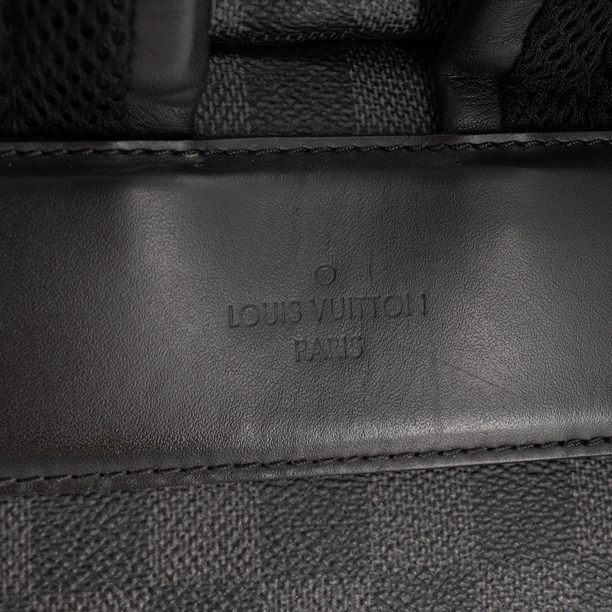 LOUIS VUITTON - Sac à dos Zack Louis Vuitton en toile damier graphite