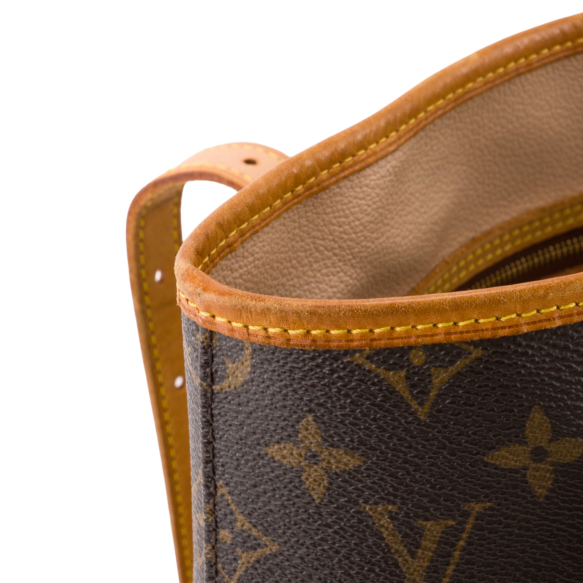 LOUIS VUITTON - Sac à épaule Bucket Louis Vuitton en toile enduite monogrammée vintage