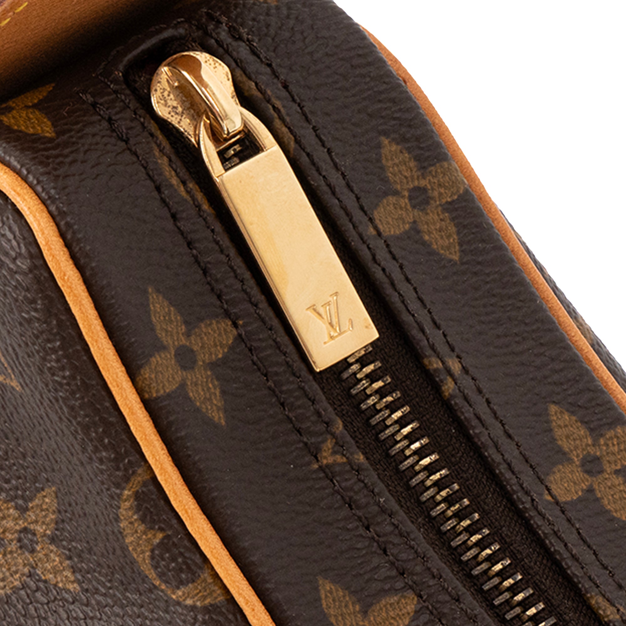 LOUIS VUITTON - Sac à épaule Croissant MM Louis Vuitton en toile enduite monogrammée