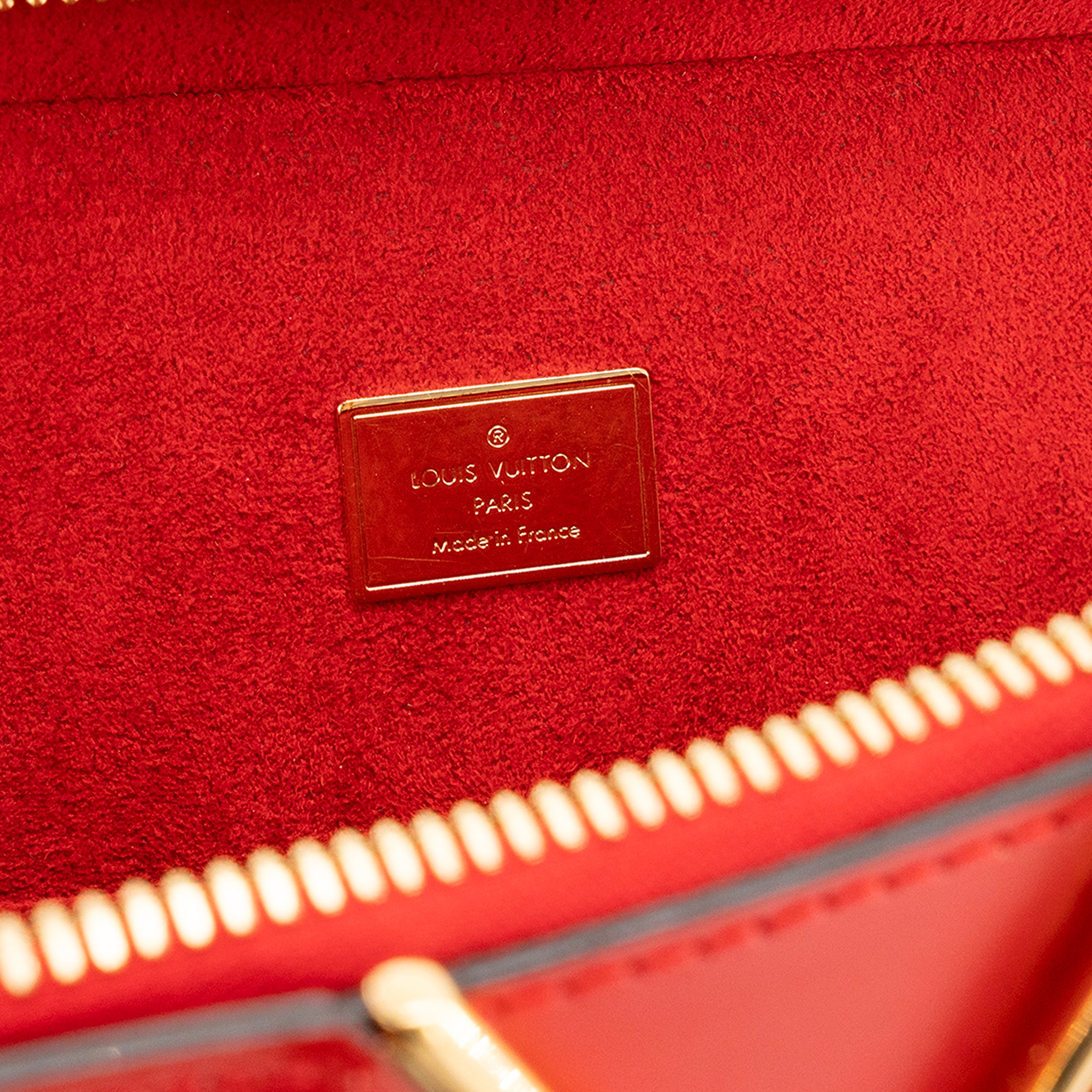 LOUIS VUITTON - Sac à épaule Melrose Avenue Louis Vuitton en cuir verni et cuir lisse rouge