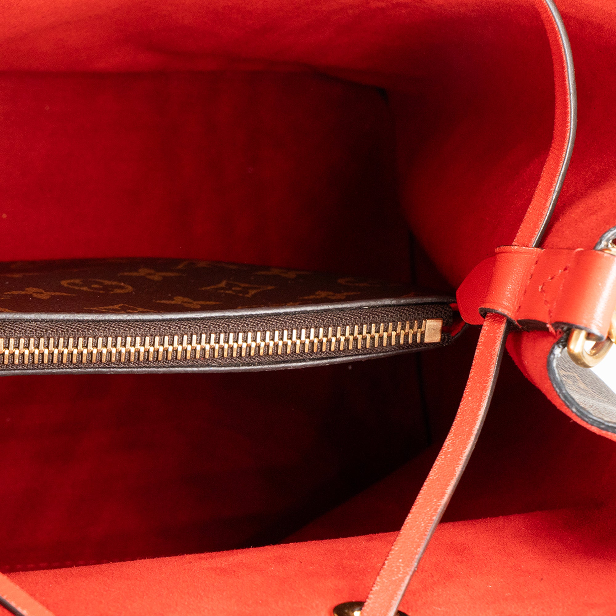 LOUIS VUITTON - Sac à épaule NéoNoé MM Louis Vuitton en toile enduite monogrammée