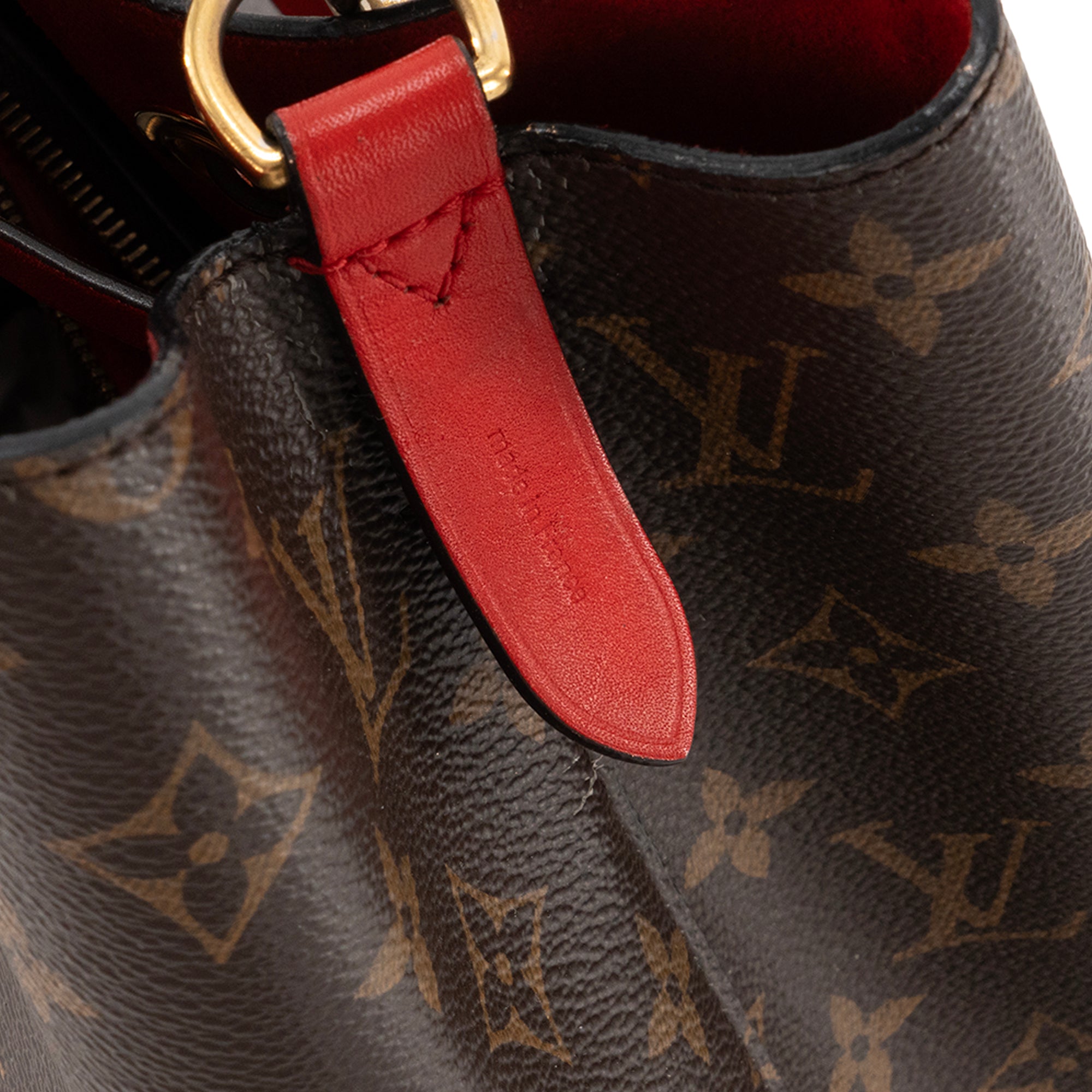 LOUIS VUITTON - Sac à épaule NéoNoé MM Louis Vuitton en toile enduite monogrammée