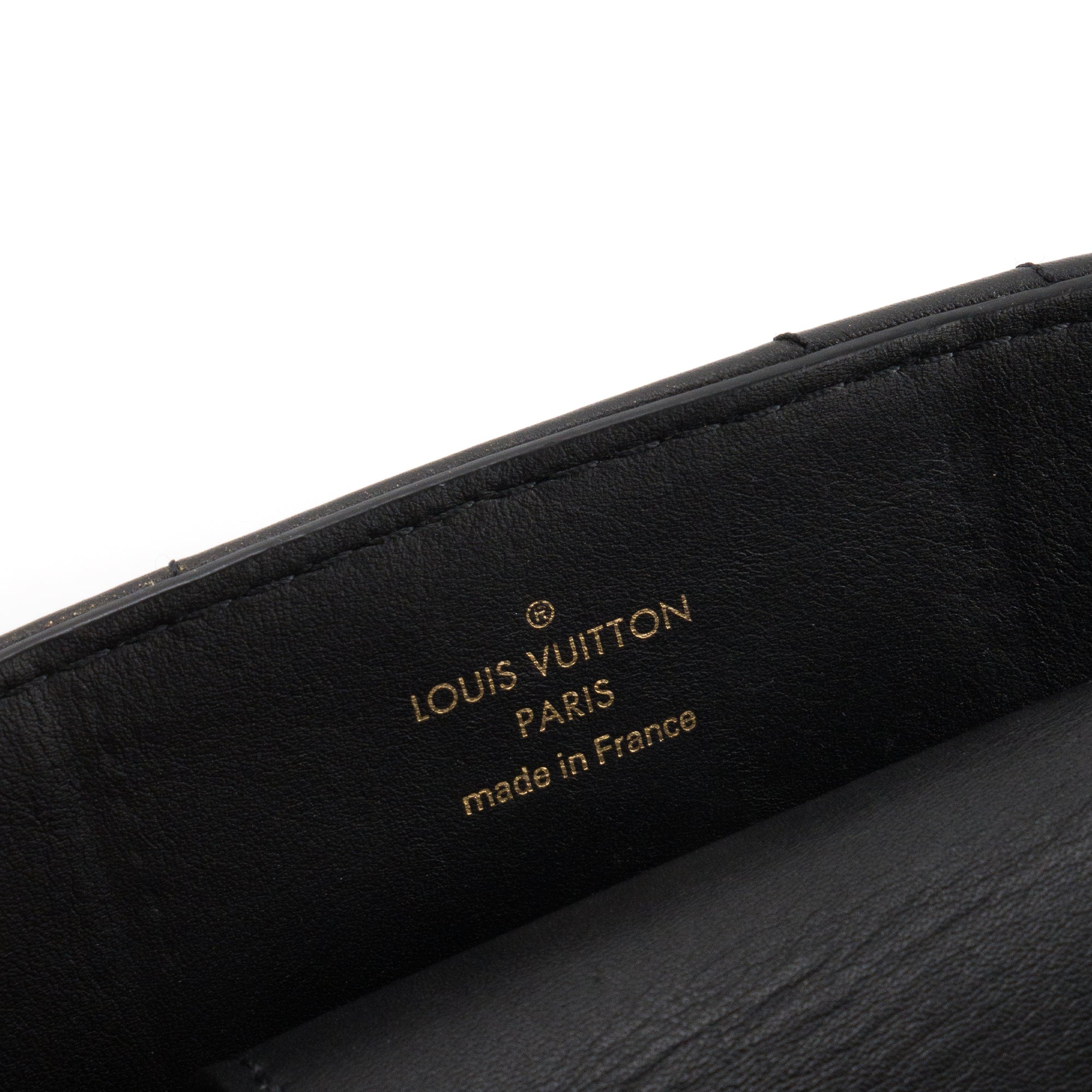 LOUIS VUITTON - Sac à épaule New Wave Louis Vuitton en cuir lisse noir