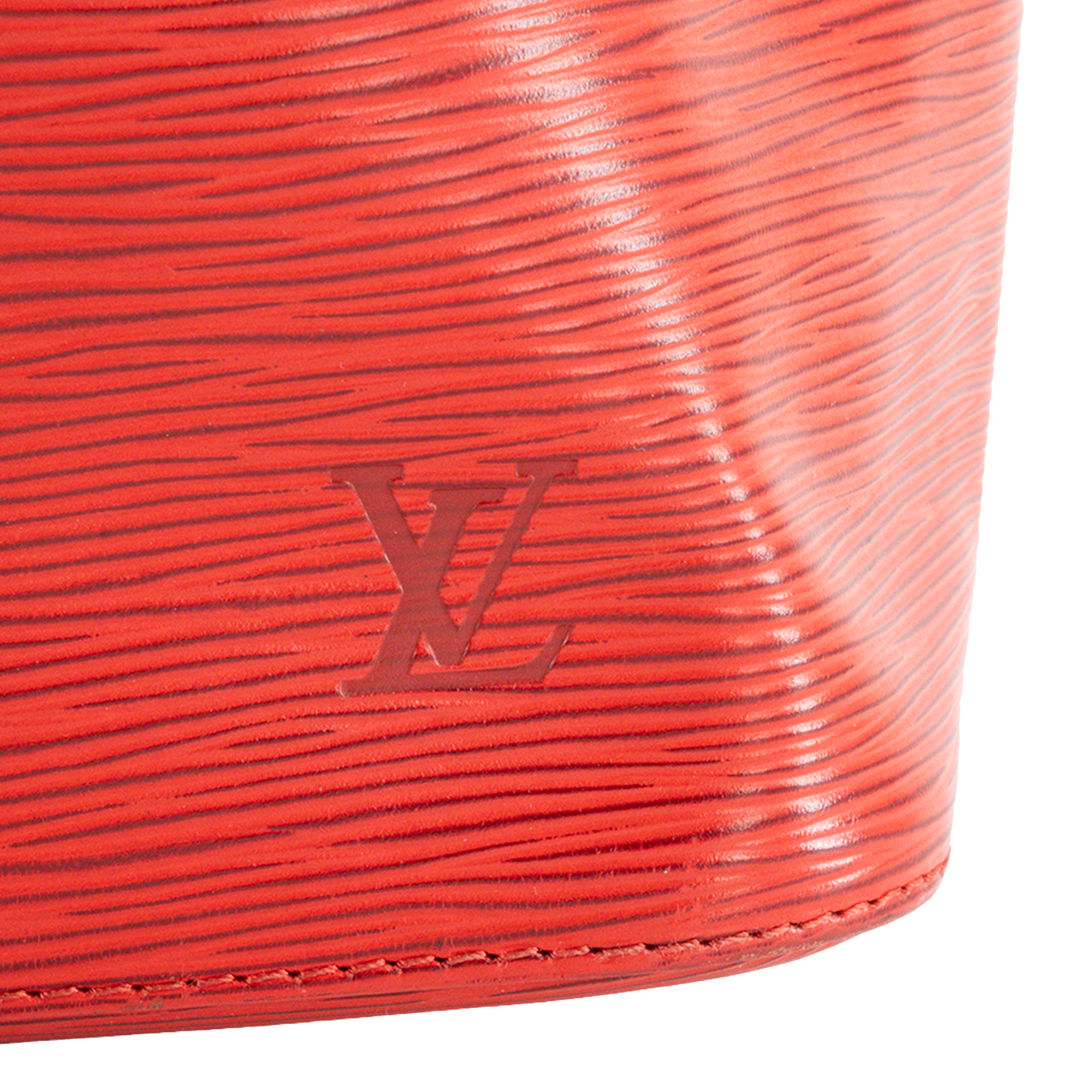 LOUIS VUITTON - Sac à épaule Noé Louis Vuitton en cuir épi rouge vintage