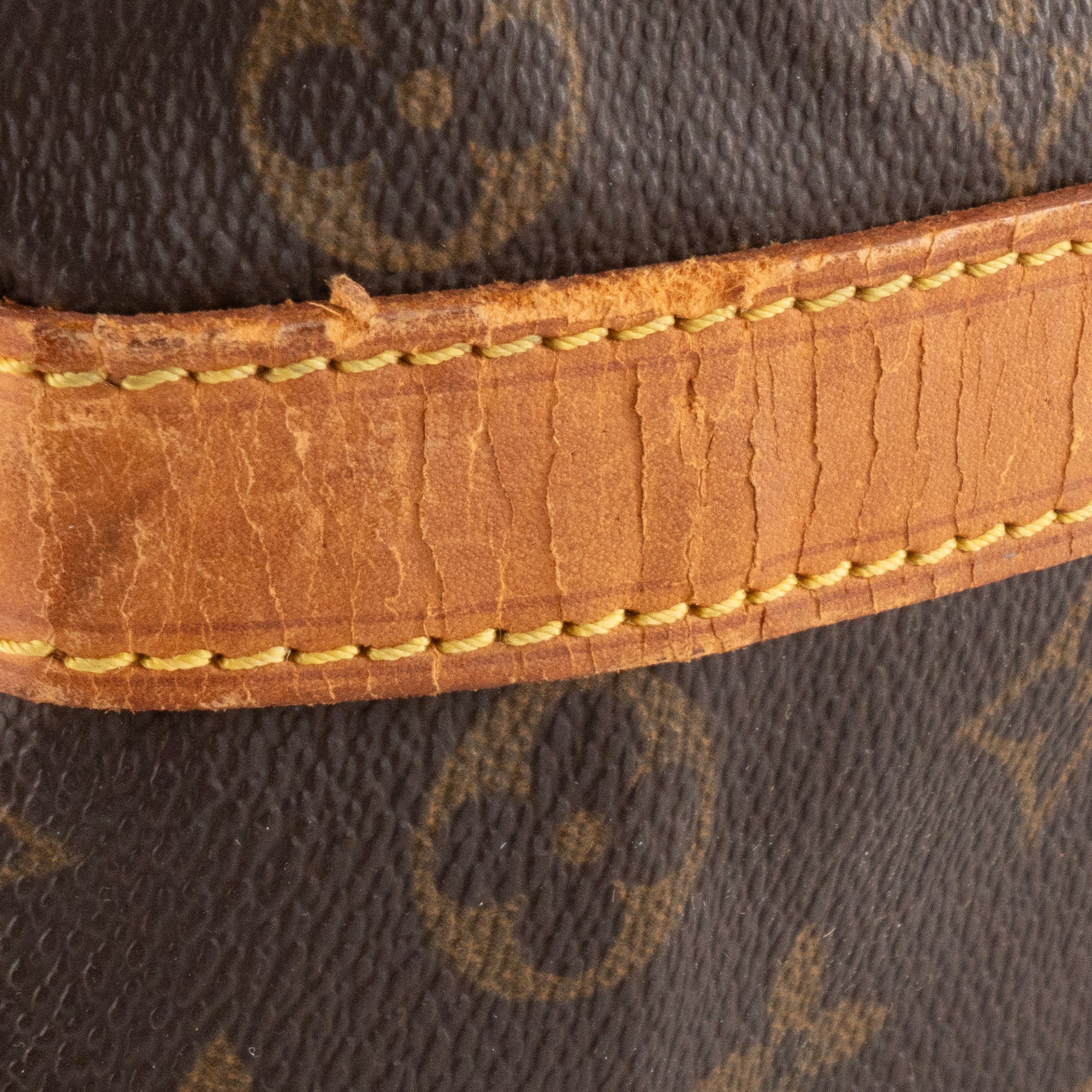 LOUIS VUITTON - Sac à épaule Noé Louis Vuitton en toile enduite monogrammée vintage