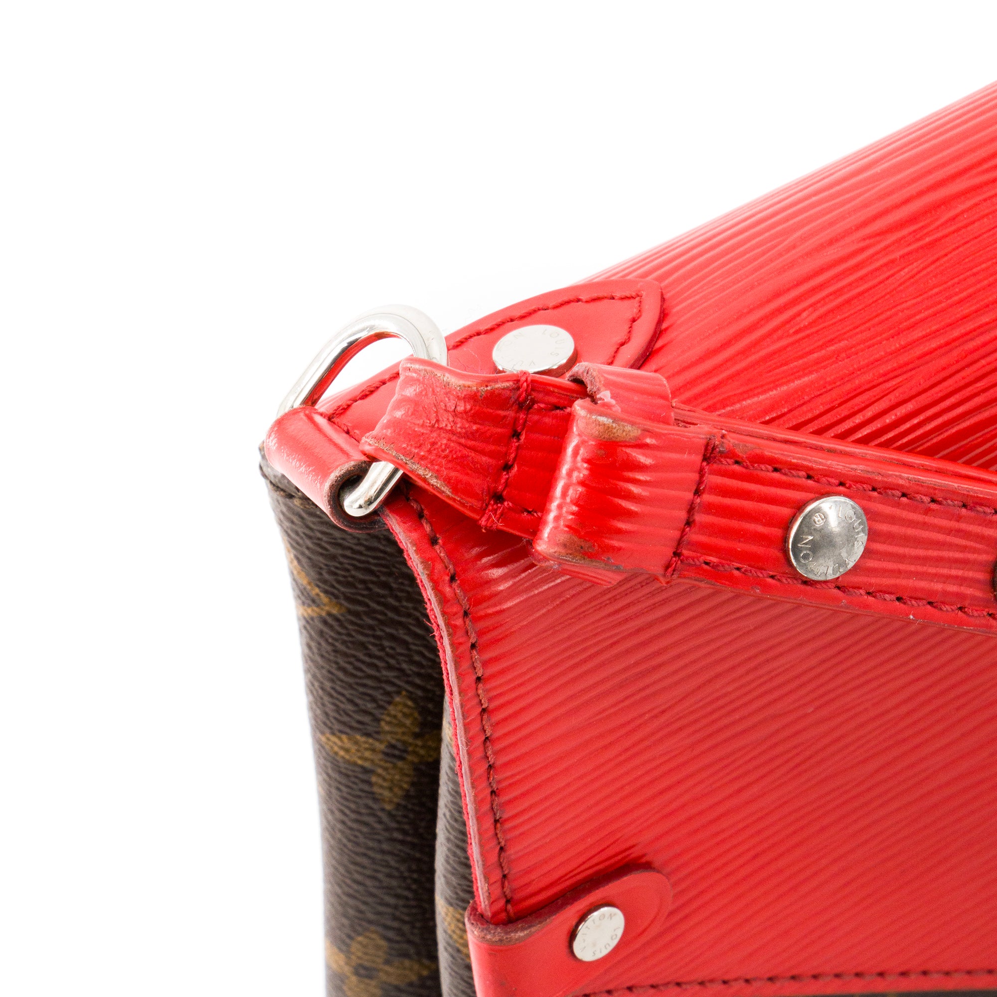 LOUIS VUITTON - Sac à bandoulière Saint Michel Louis Vuitton en cuir épi rouge et toile monogrammée marron