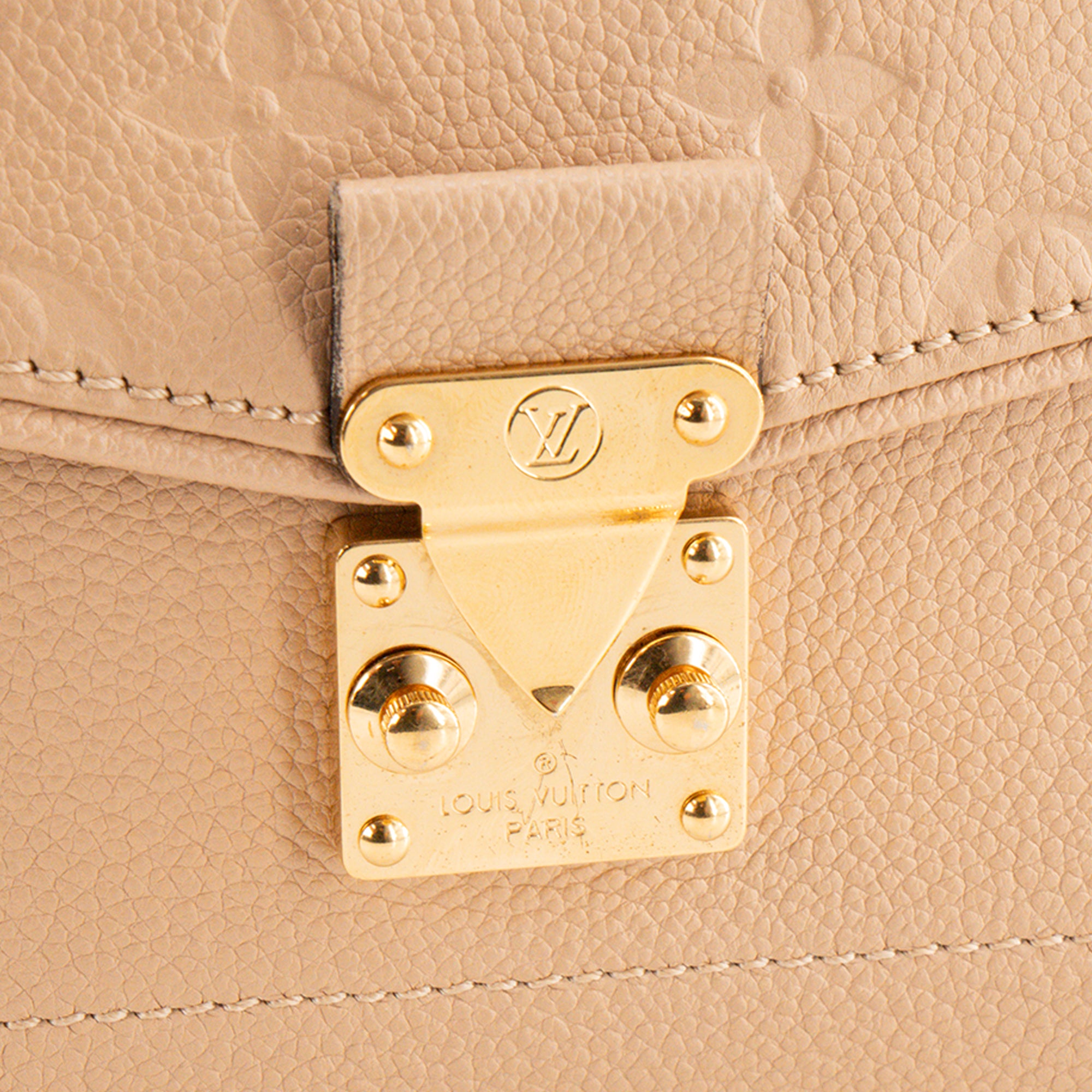 LOUIS VUITTON - Sac à bandoulière St Germain MM Louis Vuitton en cuir grainé beige