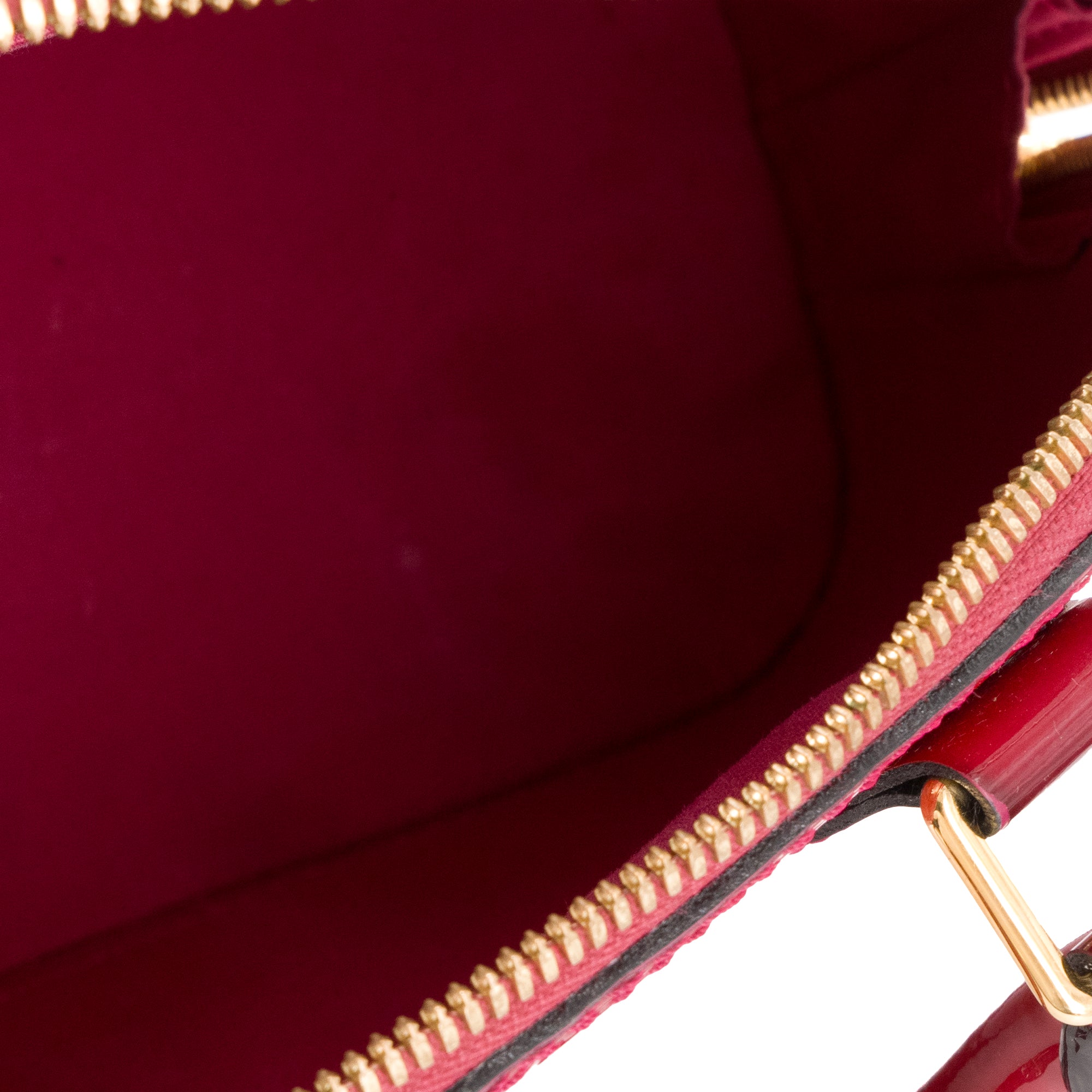 LOUIS VUITTON - Sac à main Alma BB Louis Vuitton en cuir verni rouge