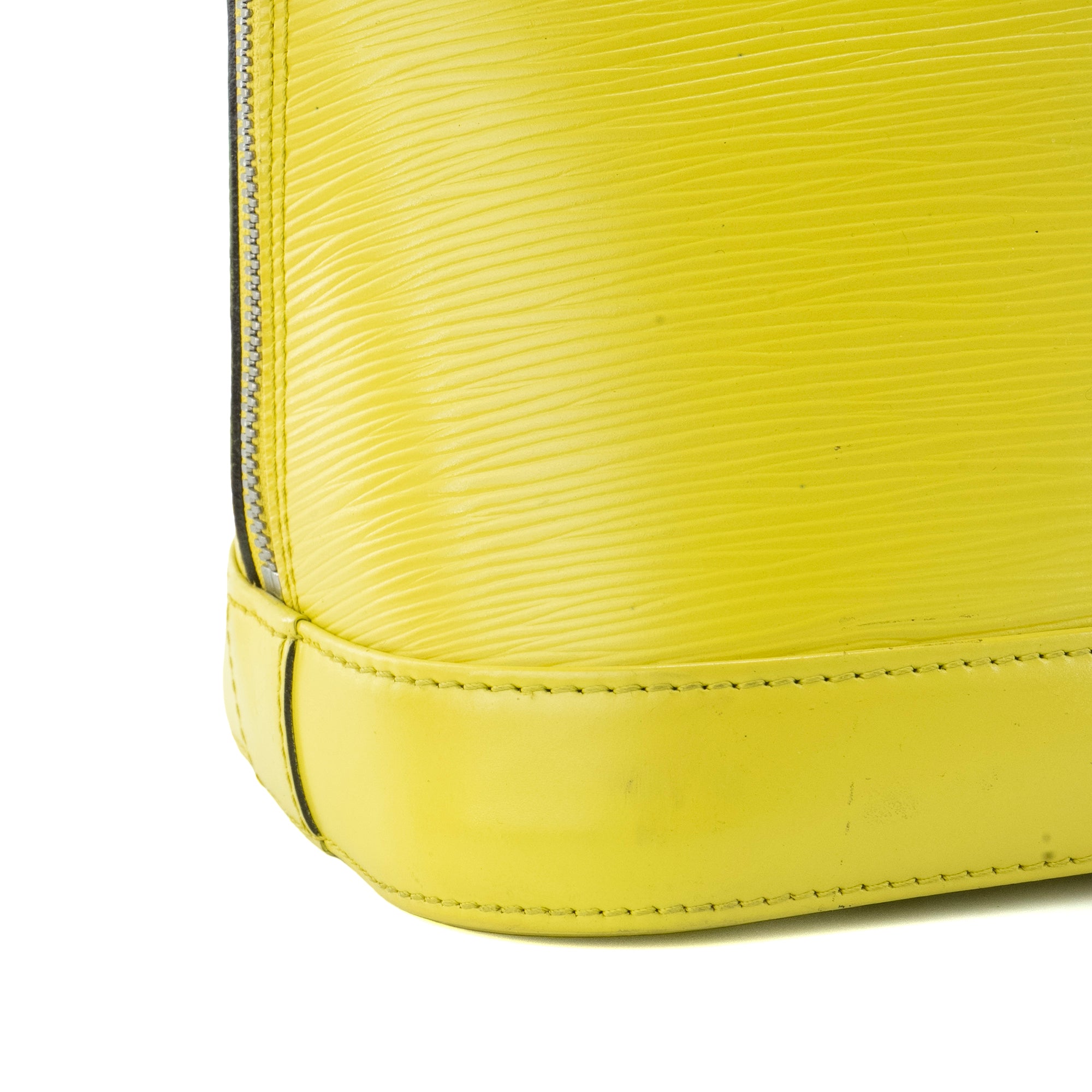 LOUIS VUITTON - Sac à main Alma MM Louis Vuitton en cuir épi jaune fluo