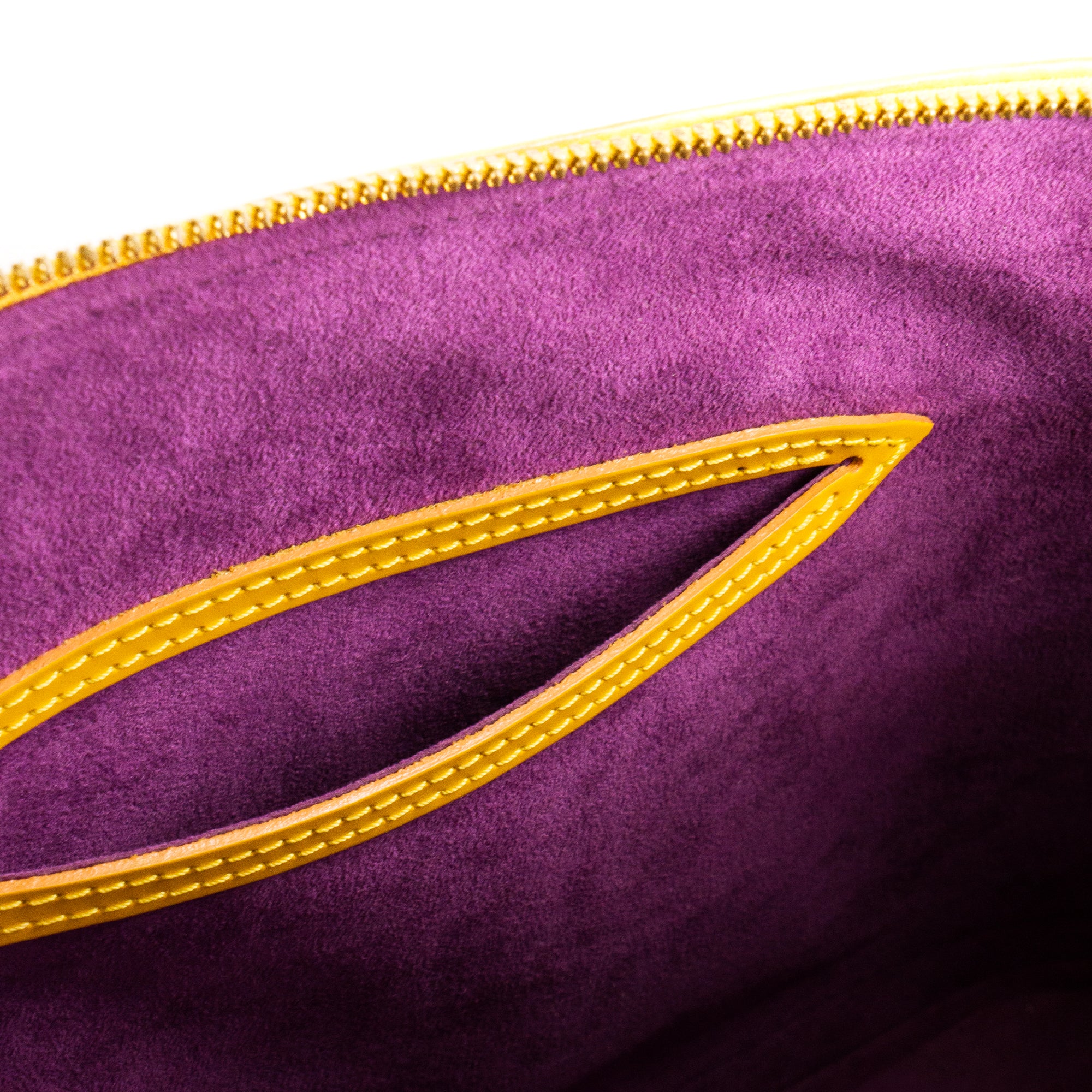 LOUIS VUITTON - Sac à main Alma PM Louis Vuitton en cuir épi jaune vintage