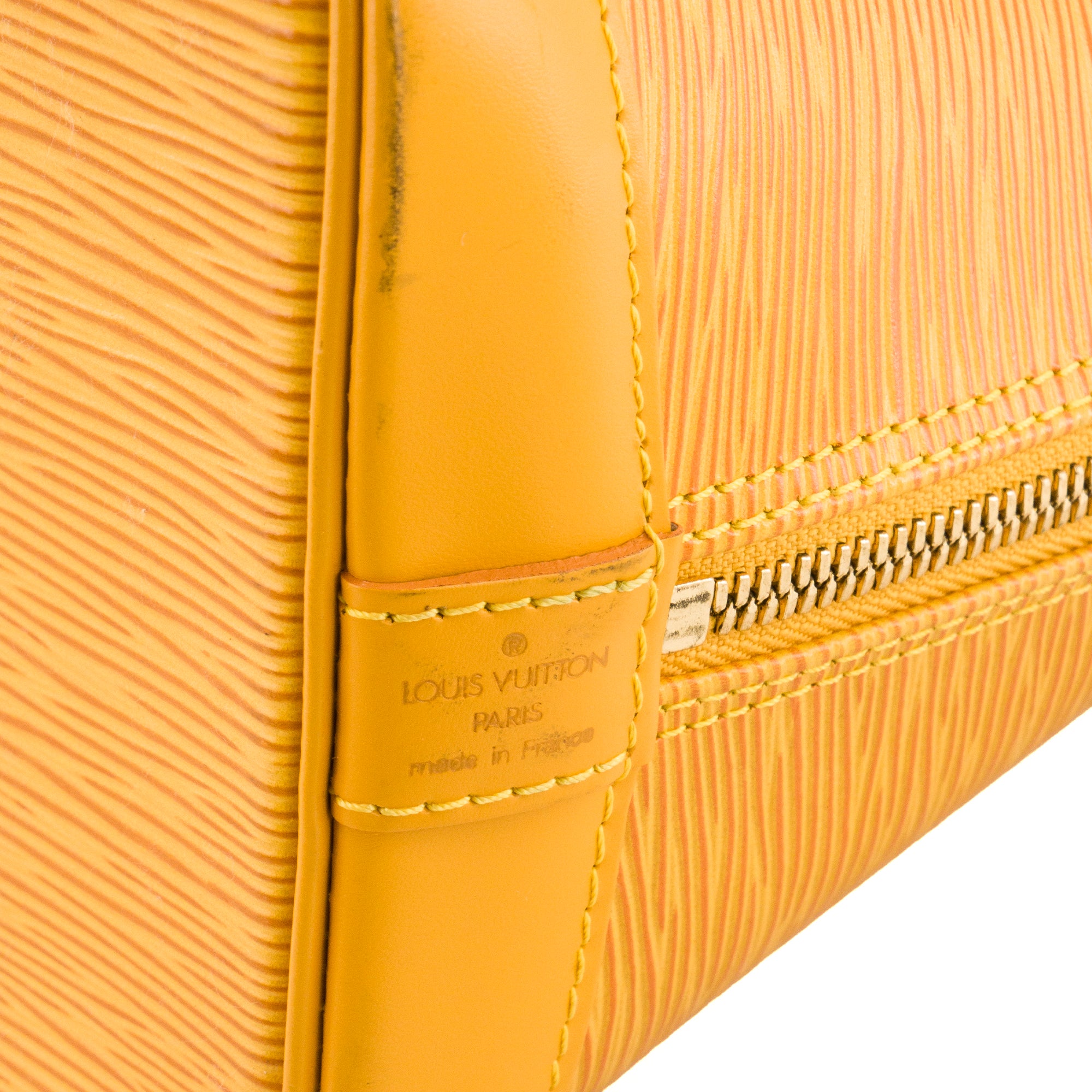 LOUIS VUITTON - Sac à main Alma PM Louis Vuitton en cuir épi jaune vintage