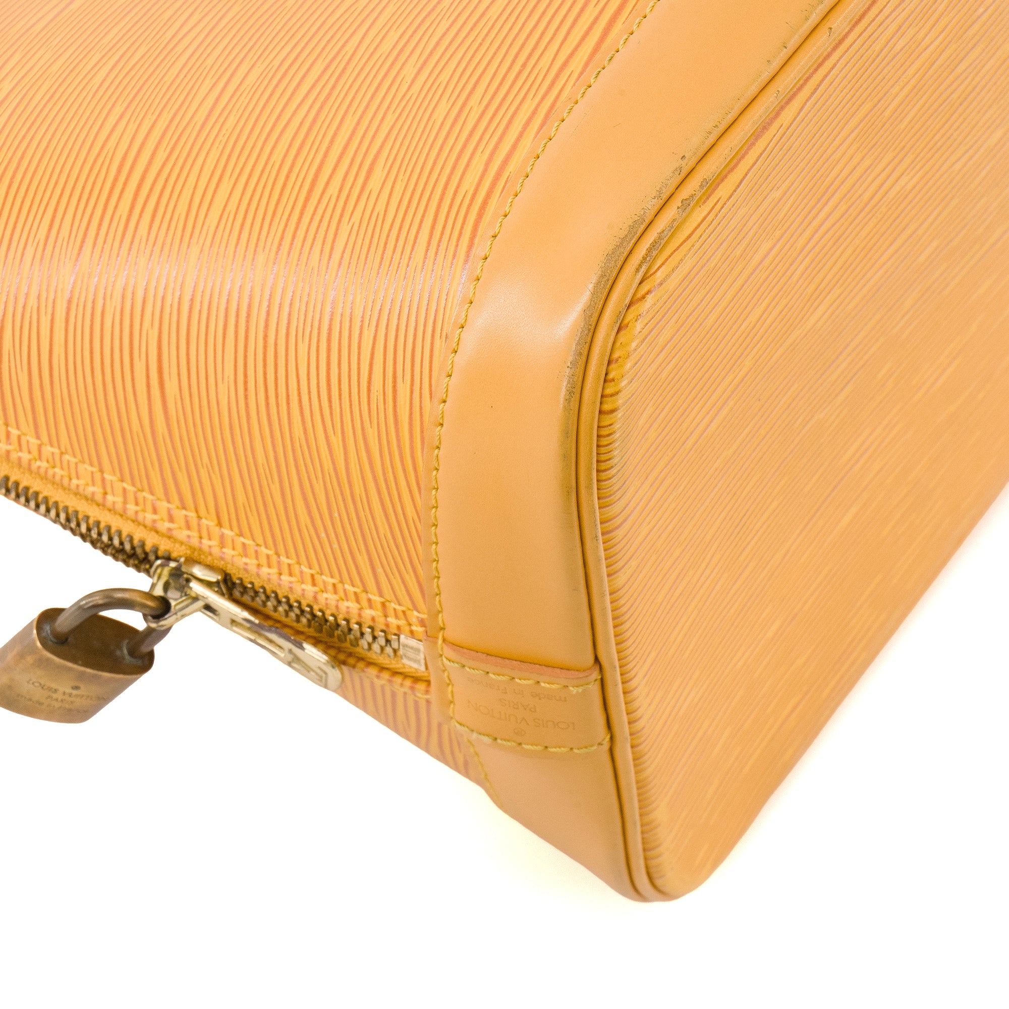 LOUIS VUITTON - Sac à main Alma PM Louis Vuitton en cuir épi jaune vintage