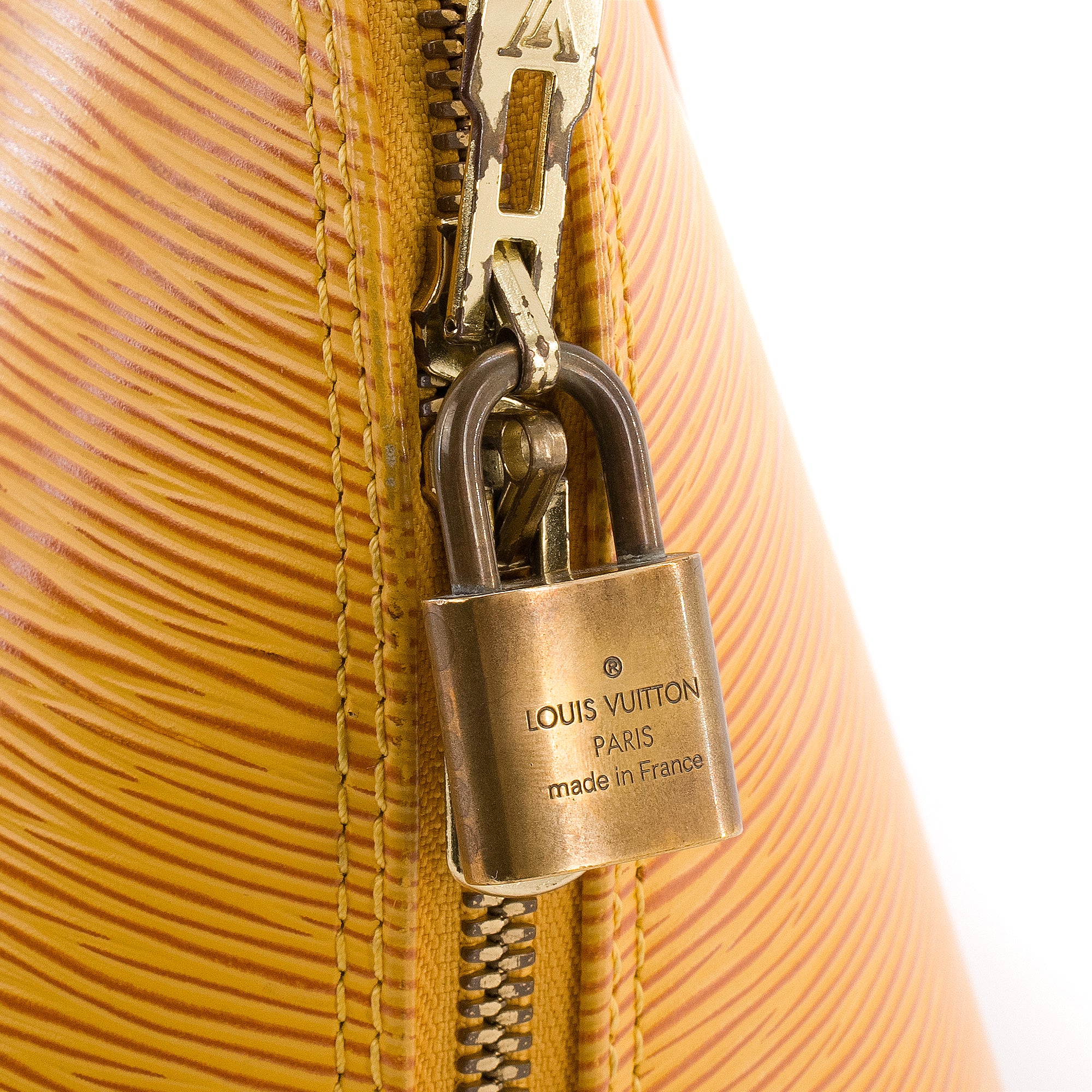 LOUIS VUITTON - Sac à main Alma PM Louis Vuitton en cuir épi jaune vintage