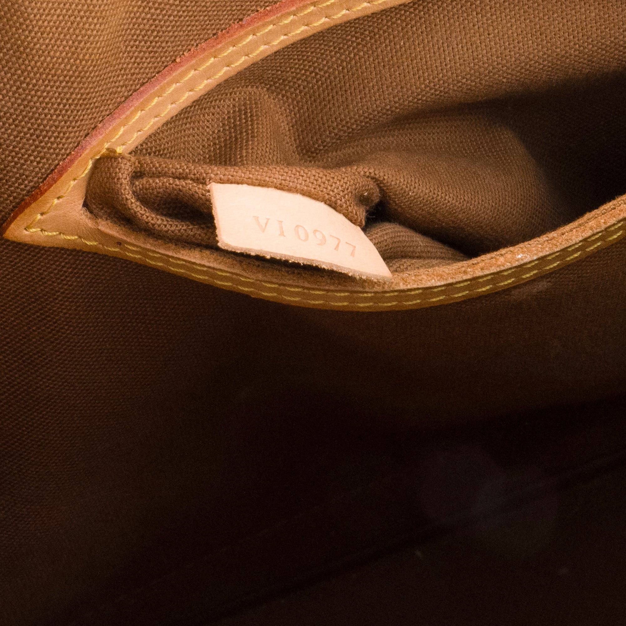 LOUIS VUITTON - Sac à main Alma PM Louis Vuitton en toile enduite monogrammée vintage