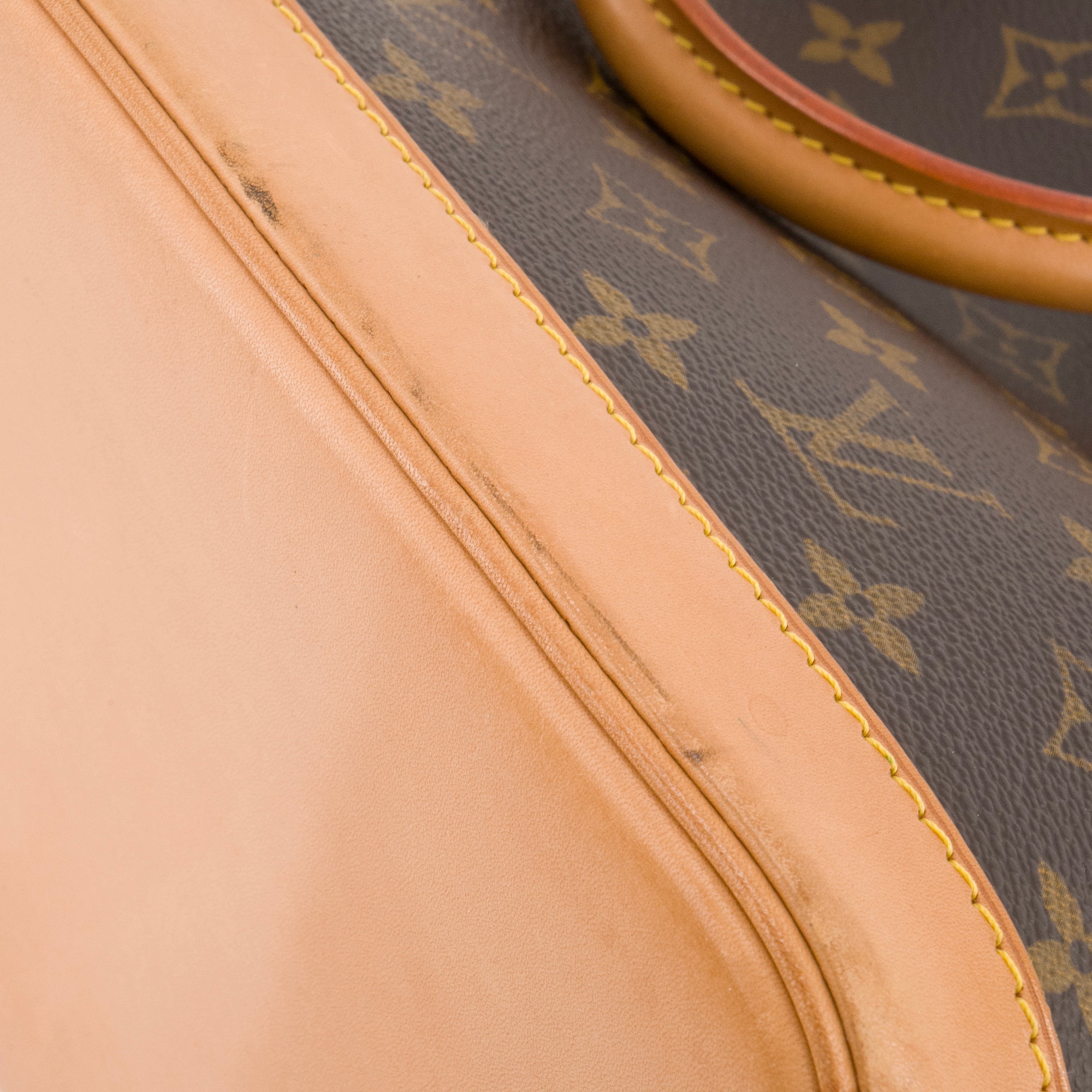 LOUIS VUITTON - Sac à main Alma PM Louis Vuitton en toile enduite monogrammée vintage