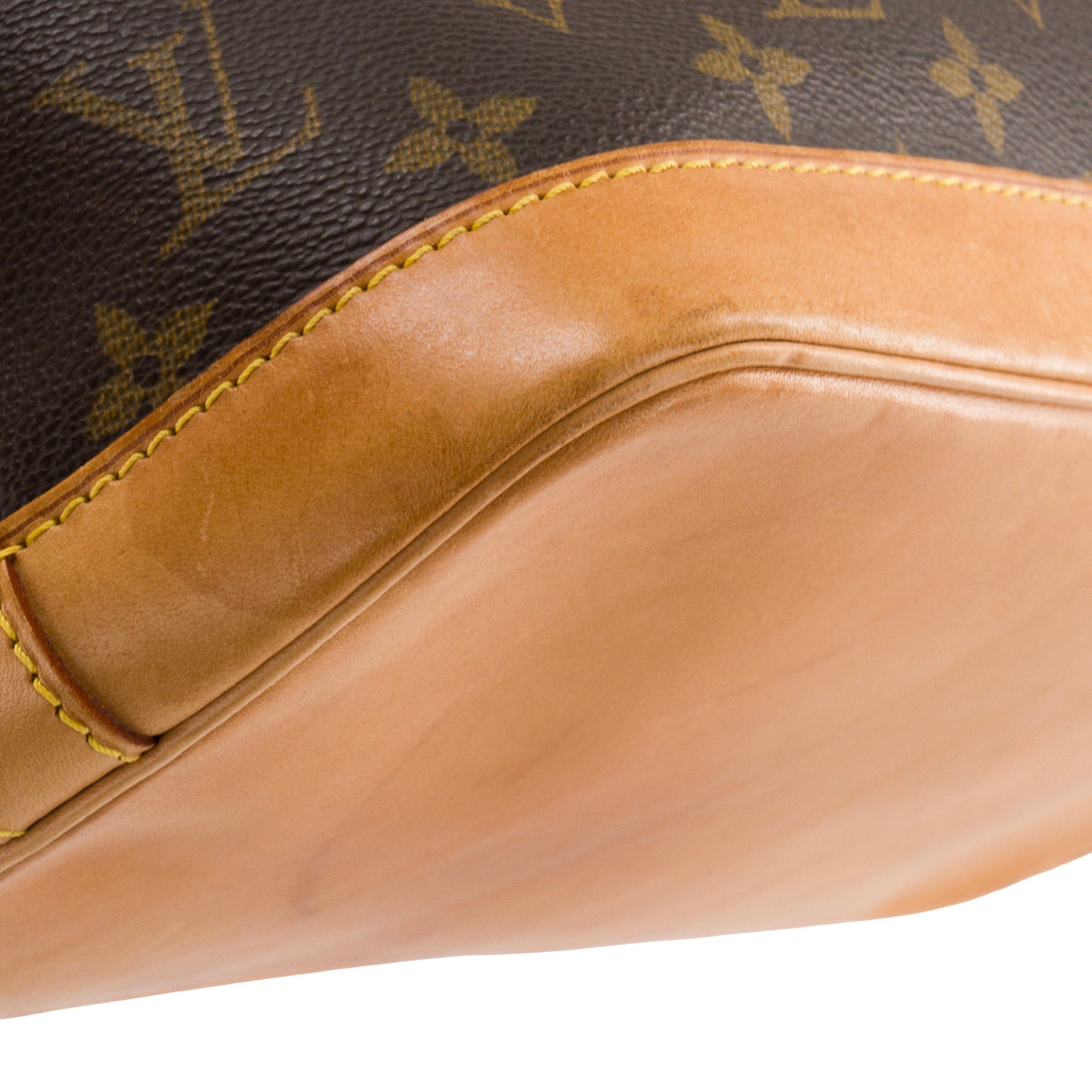 LOUIS VUITTON - Sac à main Alma PM Louis Vuitton en toile enduite monogrammée