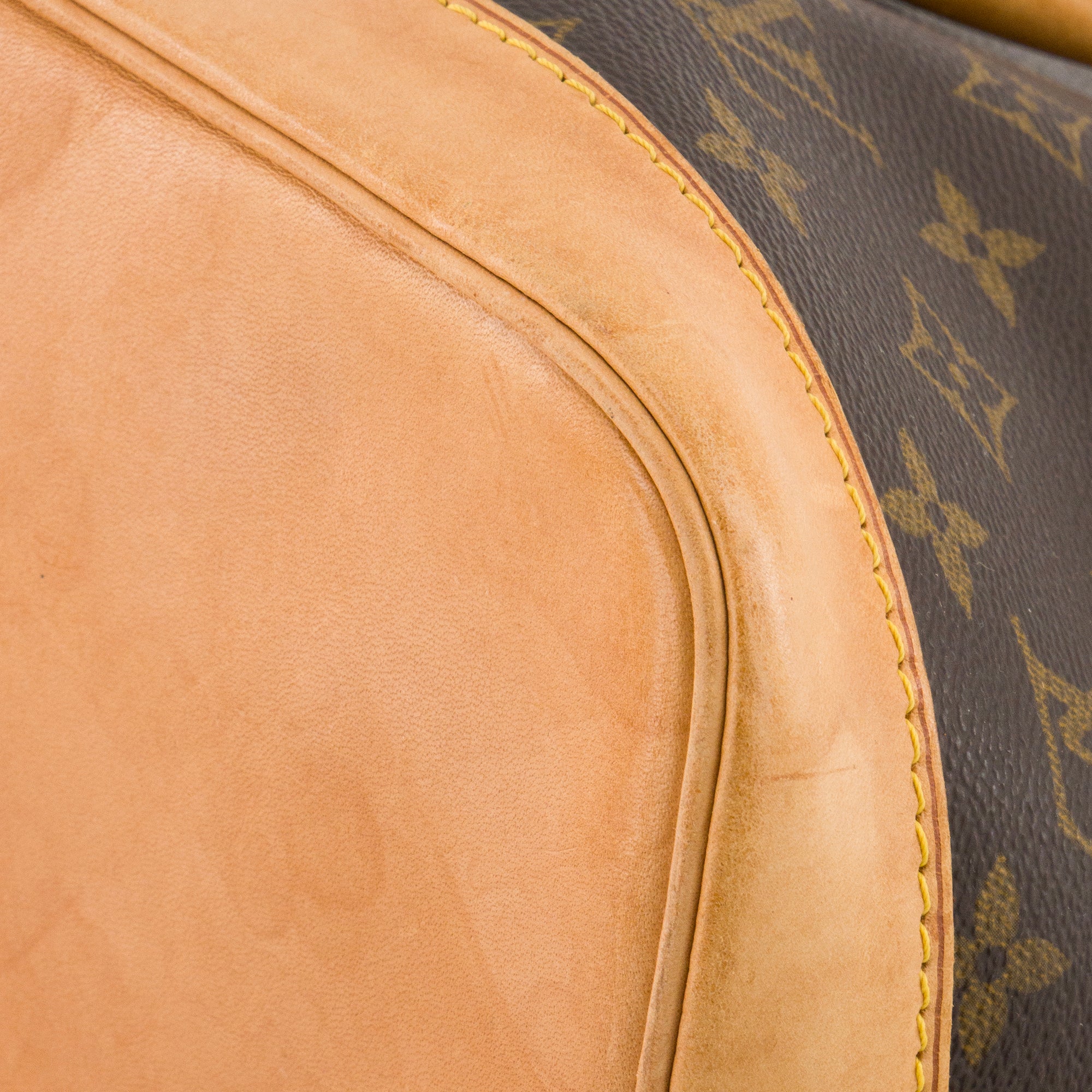 LOUIS VUITTON - Sac à main Alma PM Louis Vuitton en toile enduite monogrammée