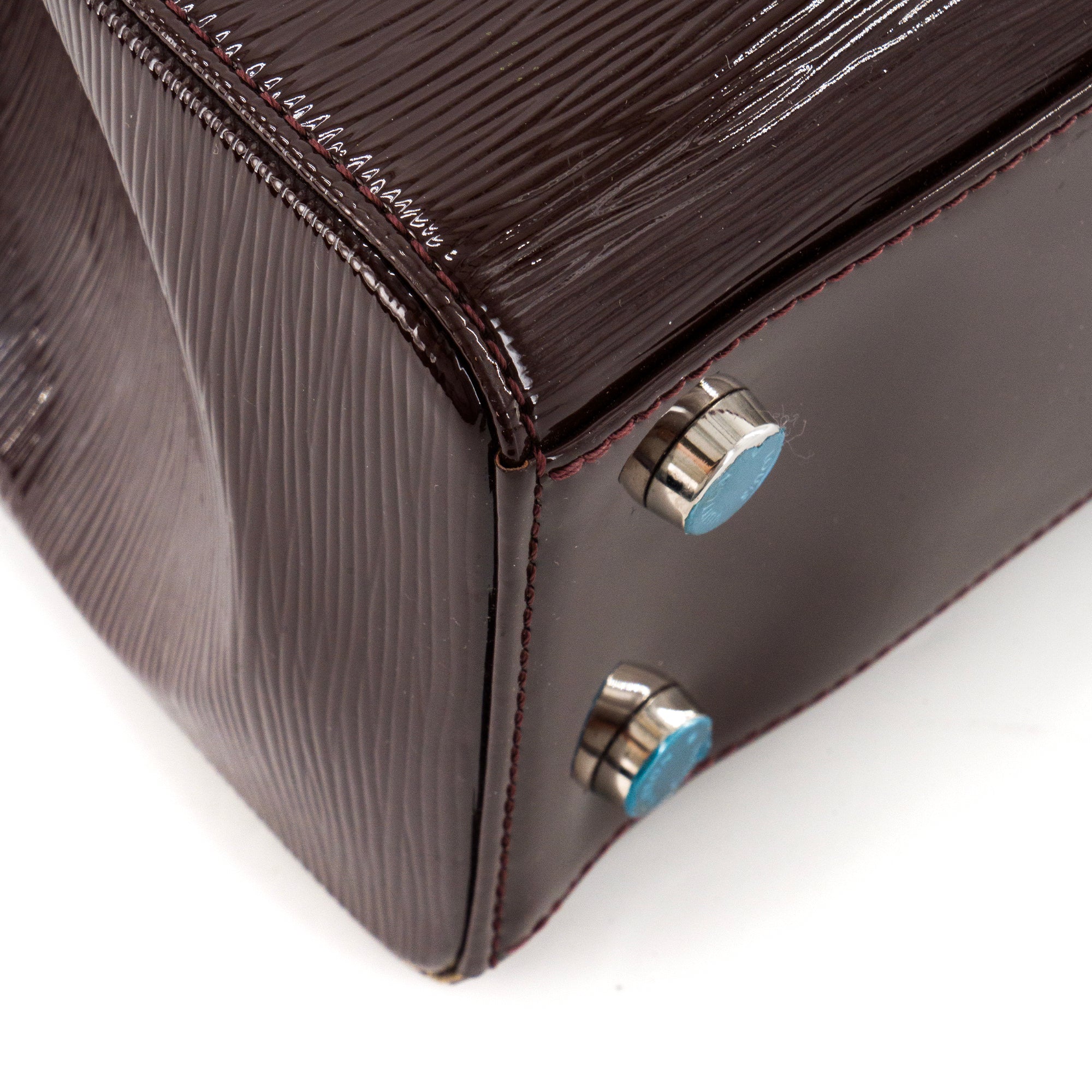 LOUIS VUITTON - Sac à main Brea Louis Vuitton en cuir épi verni bordeaux