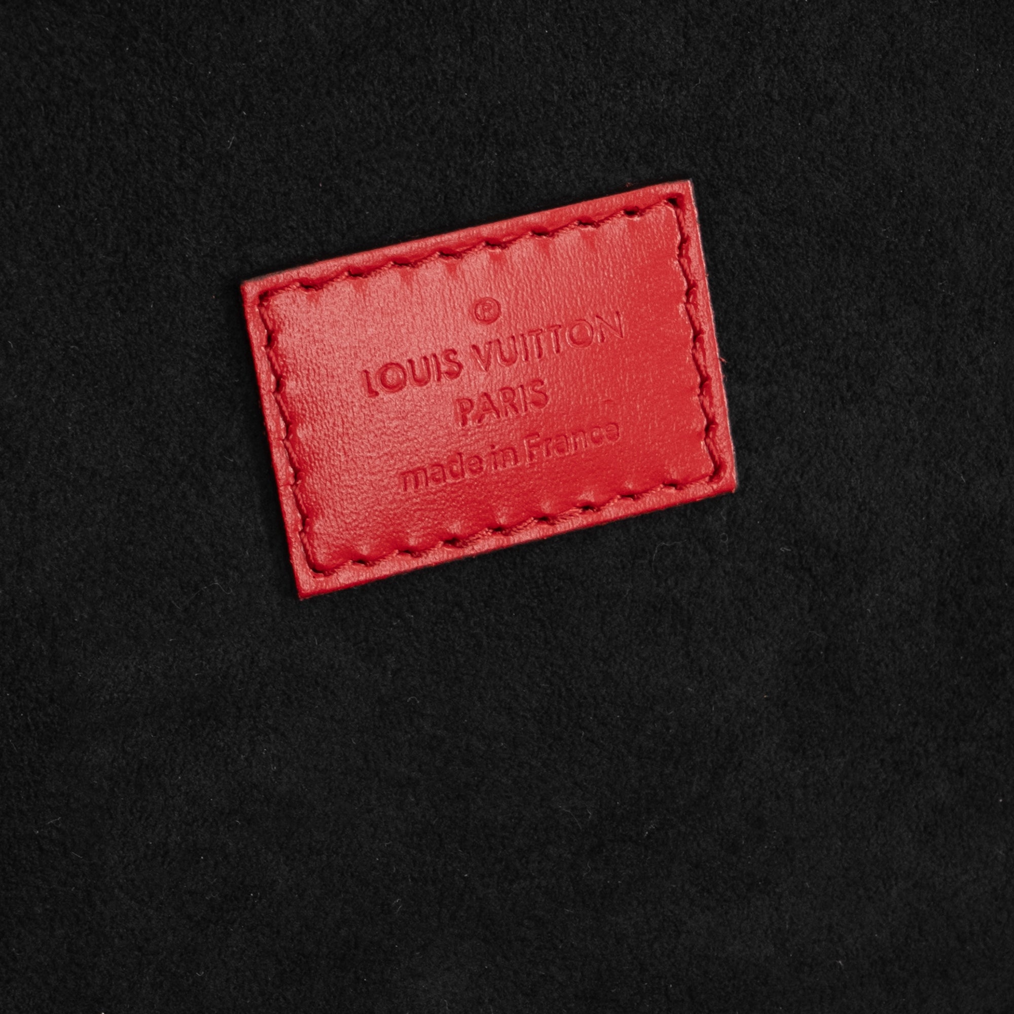 LOUIS VUITTON - Sac à main Cannes Louis Vuitton en cuir verni rouge