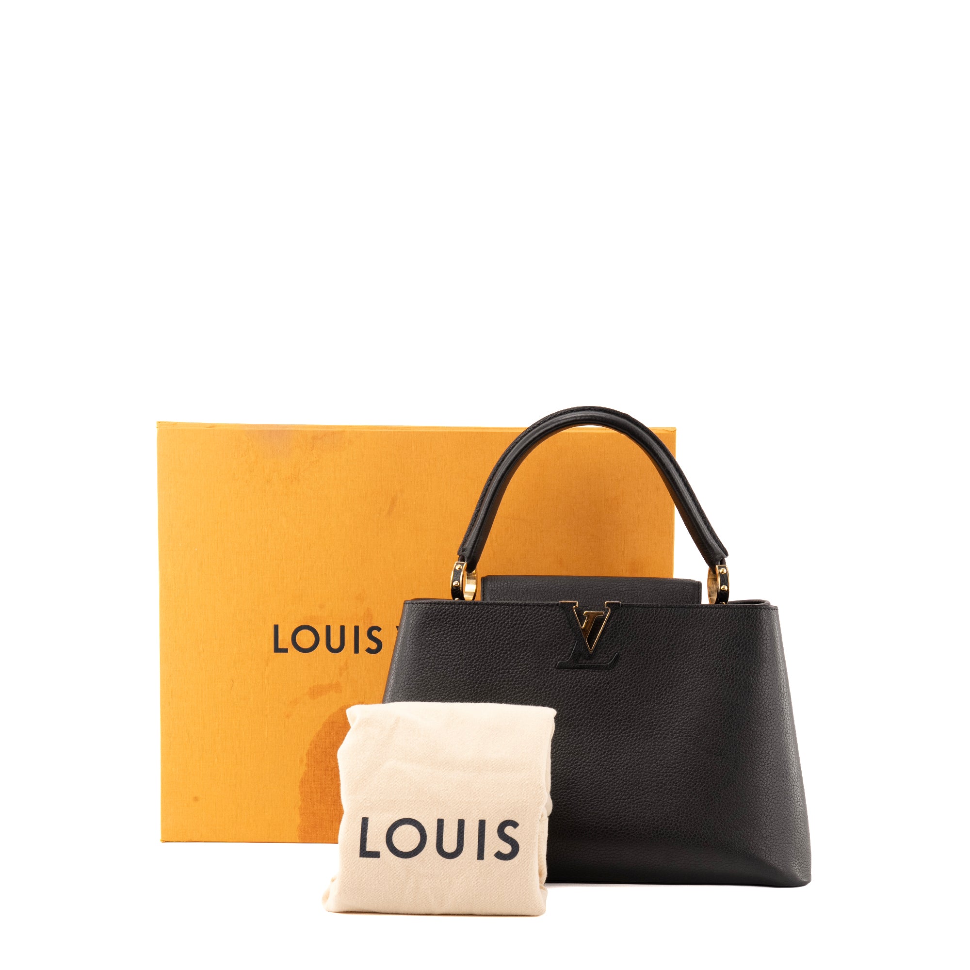 LOUIS VUITTON - Sac à main Capucines Louis Vuitton en cuir grainé noir