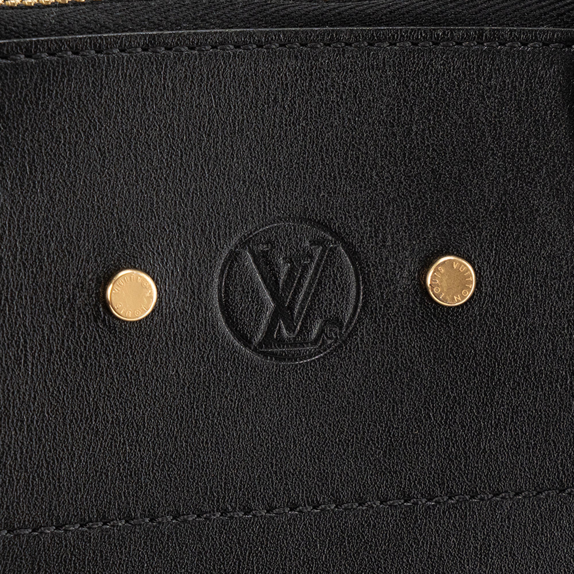 LOUIS VUITTON - Sac à main City Steamer MM Louis Vuitton en cuir lisse noir