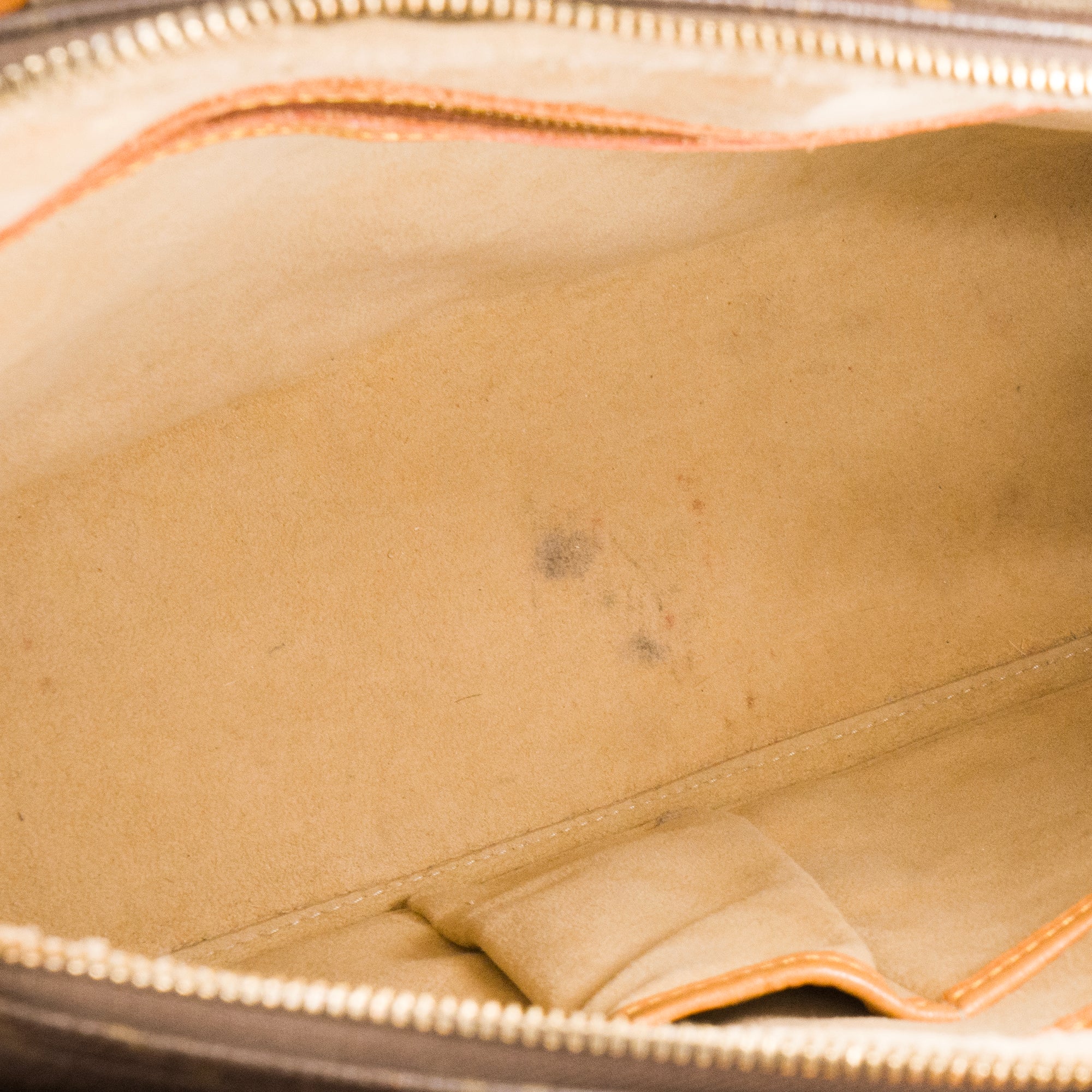 LOUIS VUITTON - Sac à main Rivoli Louis Vuitton en toile enduite monogrammée vintage