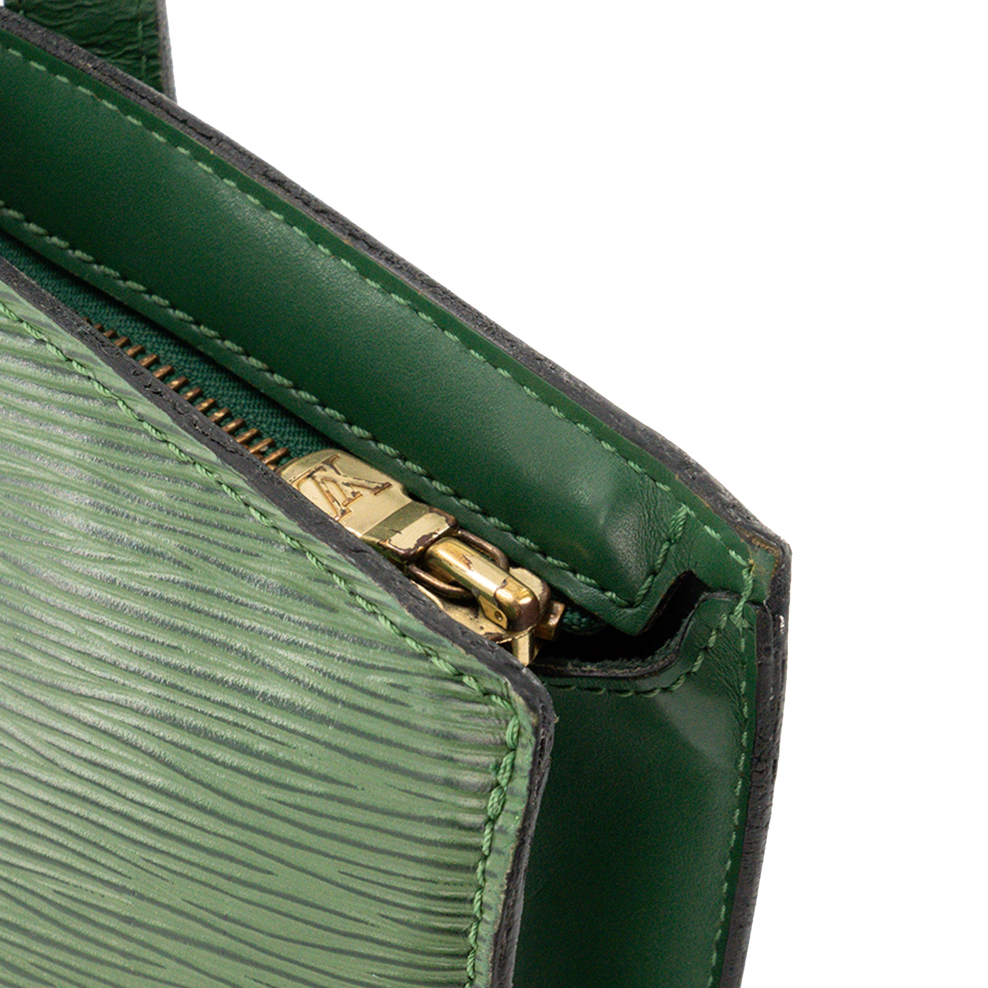 LOUIS VUITTON - Sac à main Saint Jacques Louis Vuitton en cuir épi vert vintage