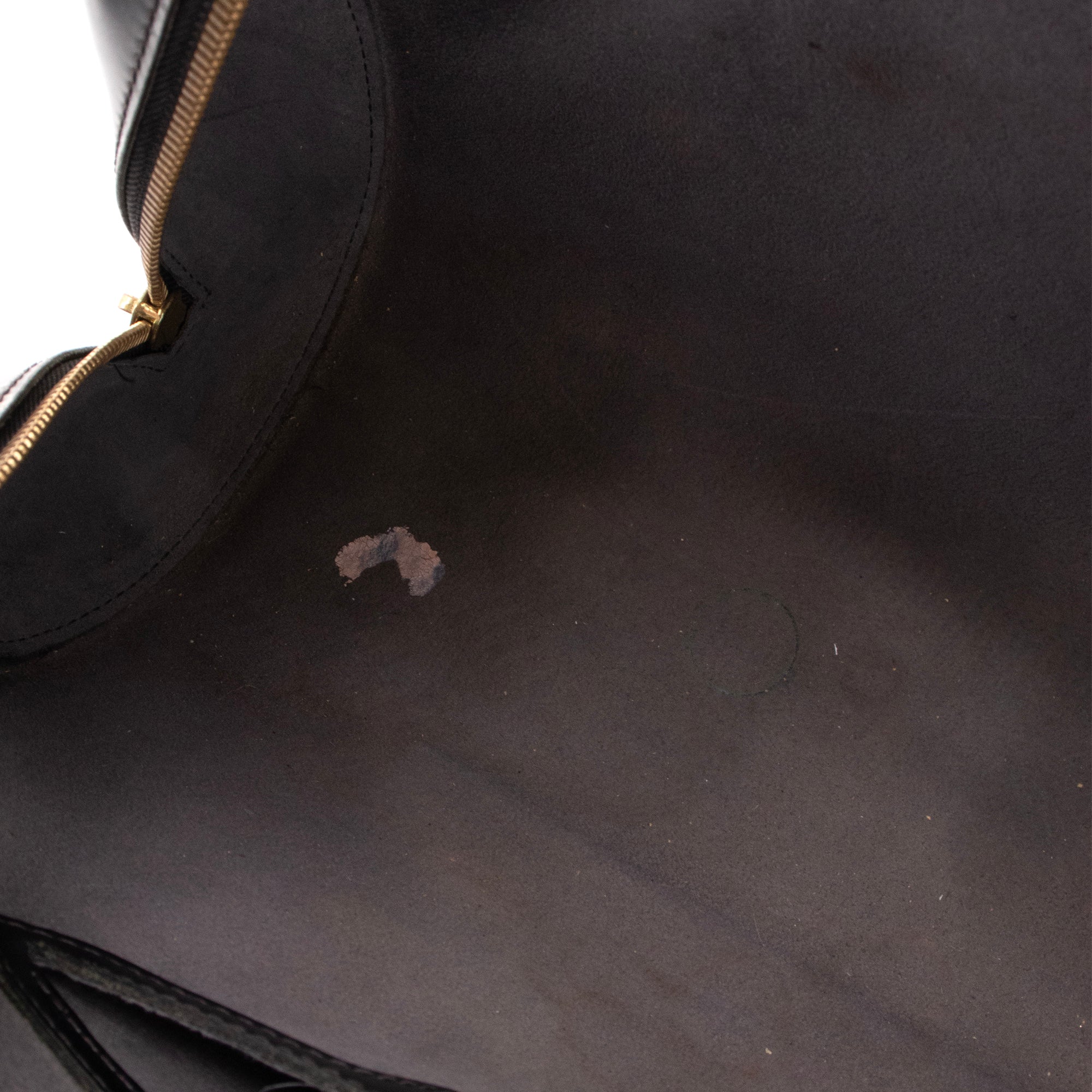LOUIS VUITTON - Sac à main Soufflot Louis Vuitton en cuir épi noir