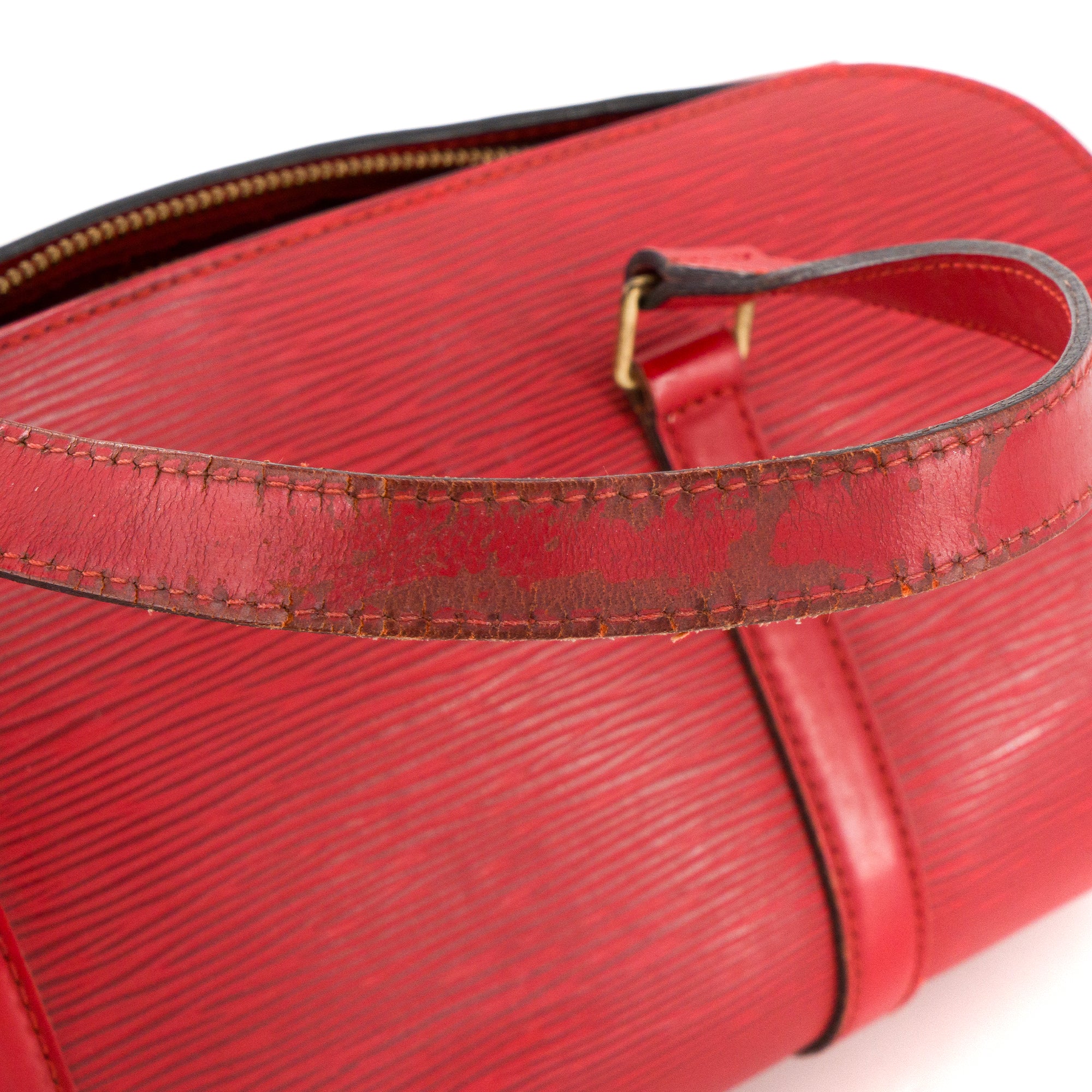 LOUIS VUITTON - Sac à main Soufflot Louis Vuitton en cuir épi rouge vintage