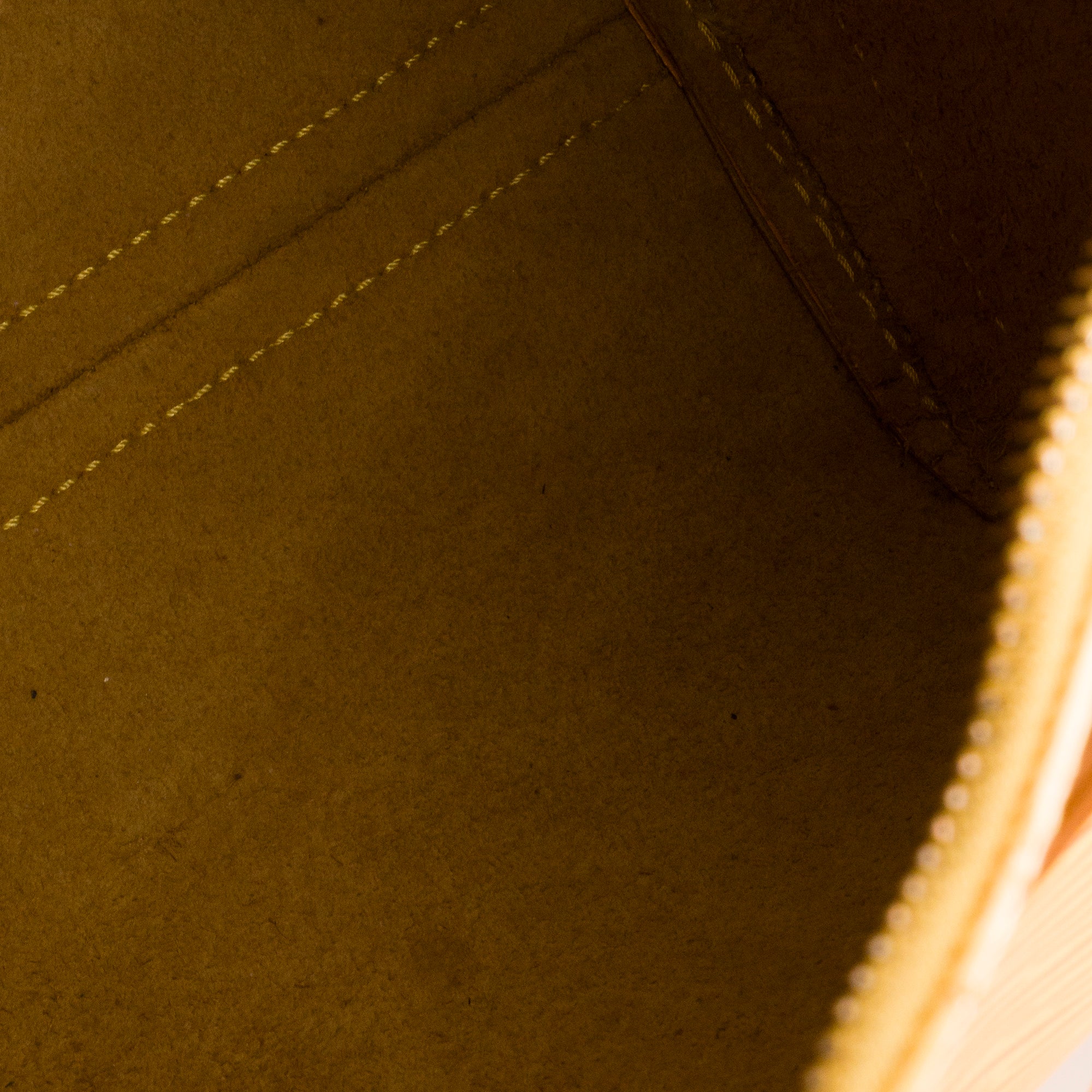 LOUIS VUITTON - Sac à main Speedy 25 Louis Vuitton en cuir épi jaune