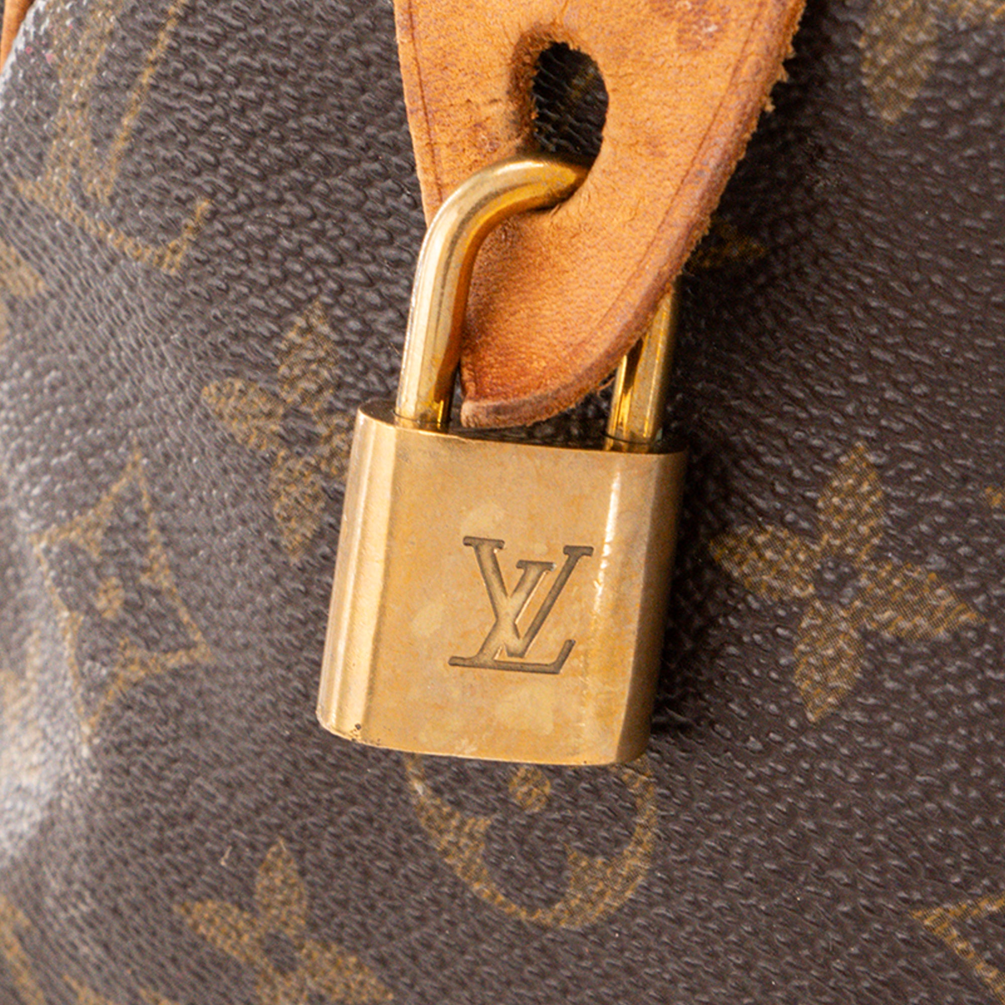 LOUIS VUITTON - Sac à main Speedy 30 Louis Vuitton en toile enduite monogrammée vintage