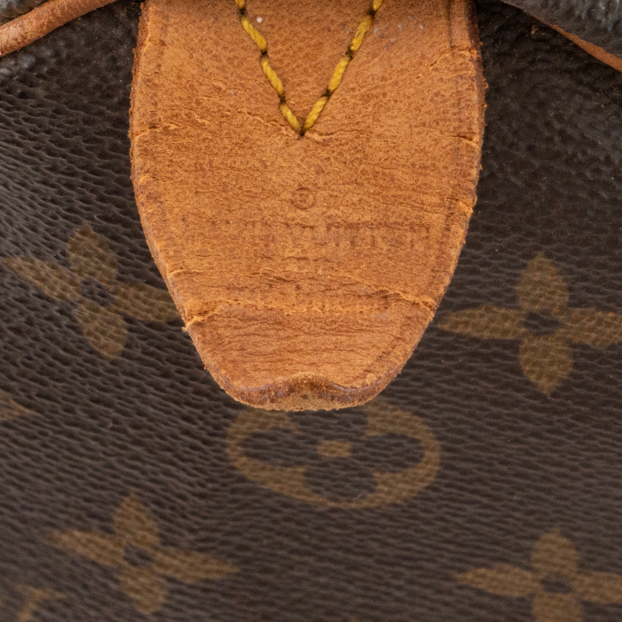LOUIS VUITTON - Sac à main Speedy 35 Louis Vuitton en toile enduite monogrammée vintage
