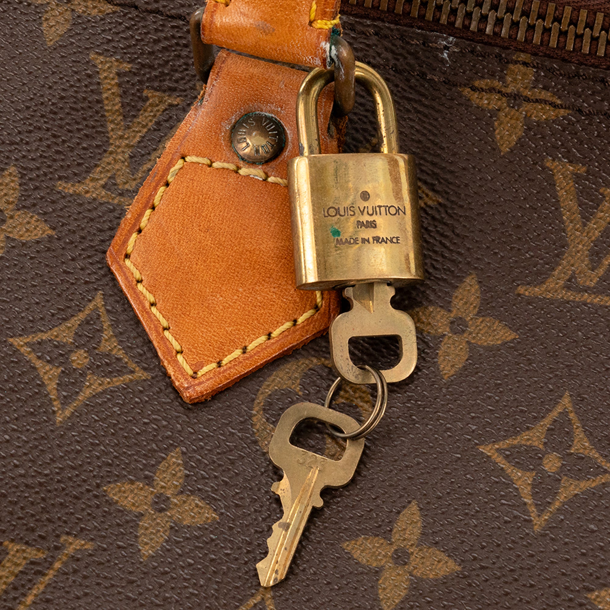 LOUIS VUITTON - Sac à main Speedy 40 Louis Vuitton en toile enduite monogrammée vintage