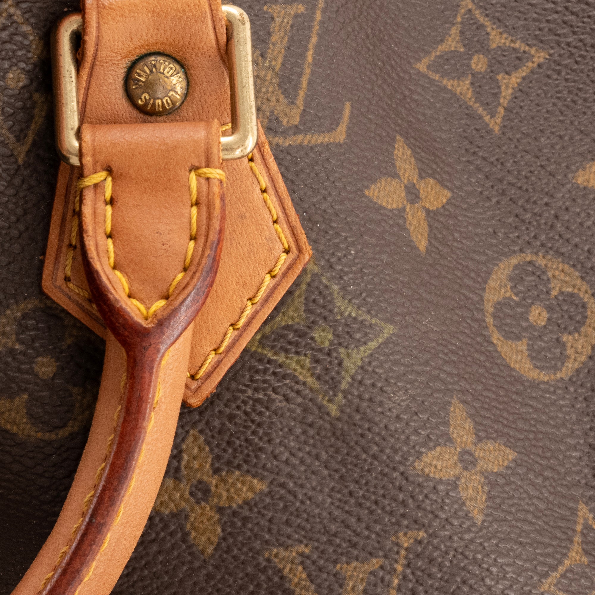 LOUIS VUITTON - Sac à main Speedy 40 Louis Vuitton en toile enduite monogrammée vintage