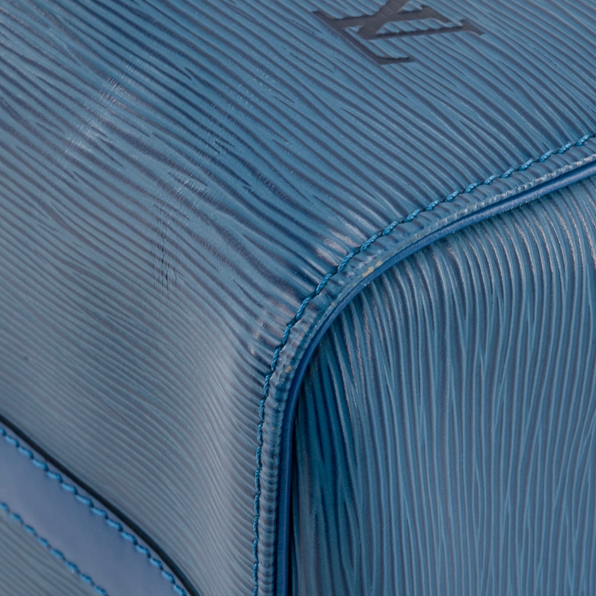 LOUIS VUITTON - Sac à main Speedy Louis Vuitton en cuir épi bleu