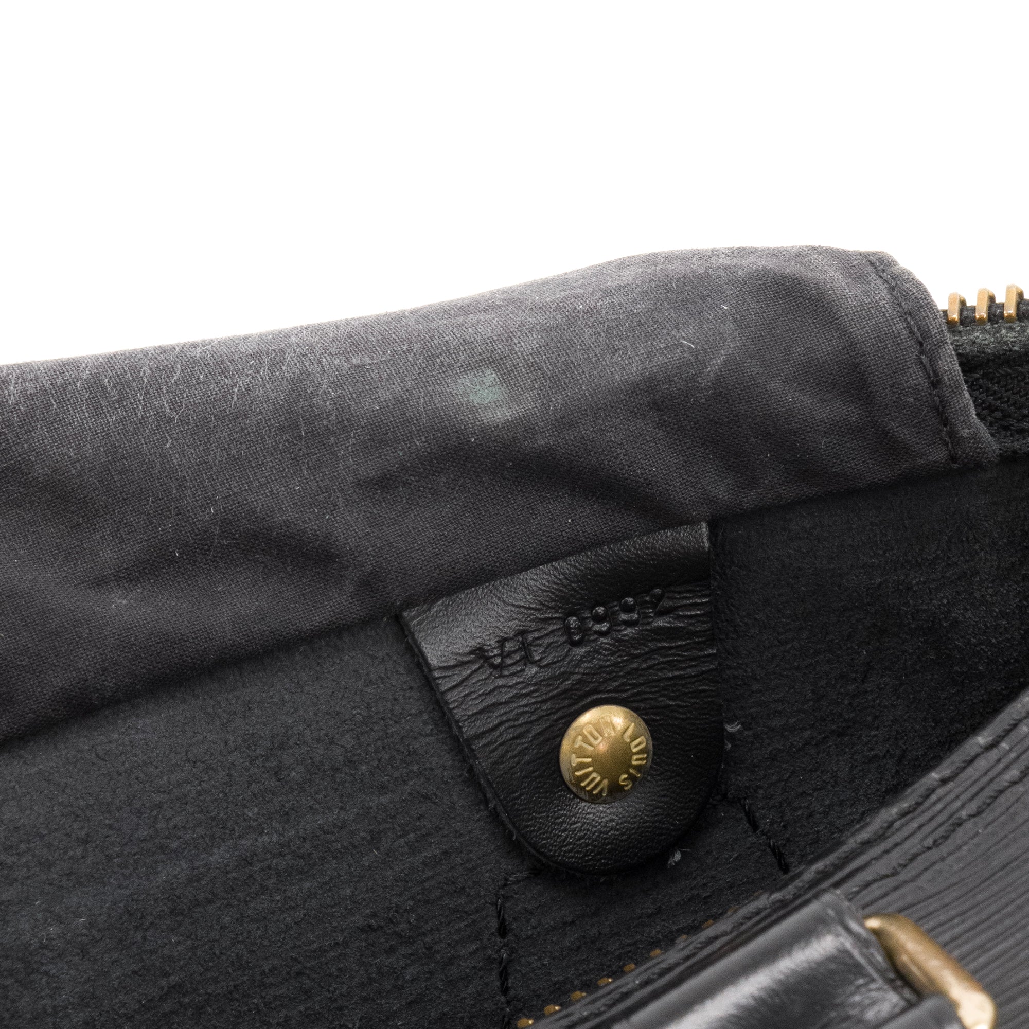 LOUIS VUITTON - Sac à main Speedy Louis Vuitton en cuir épi noir vintage