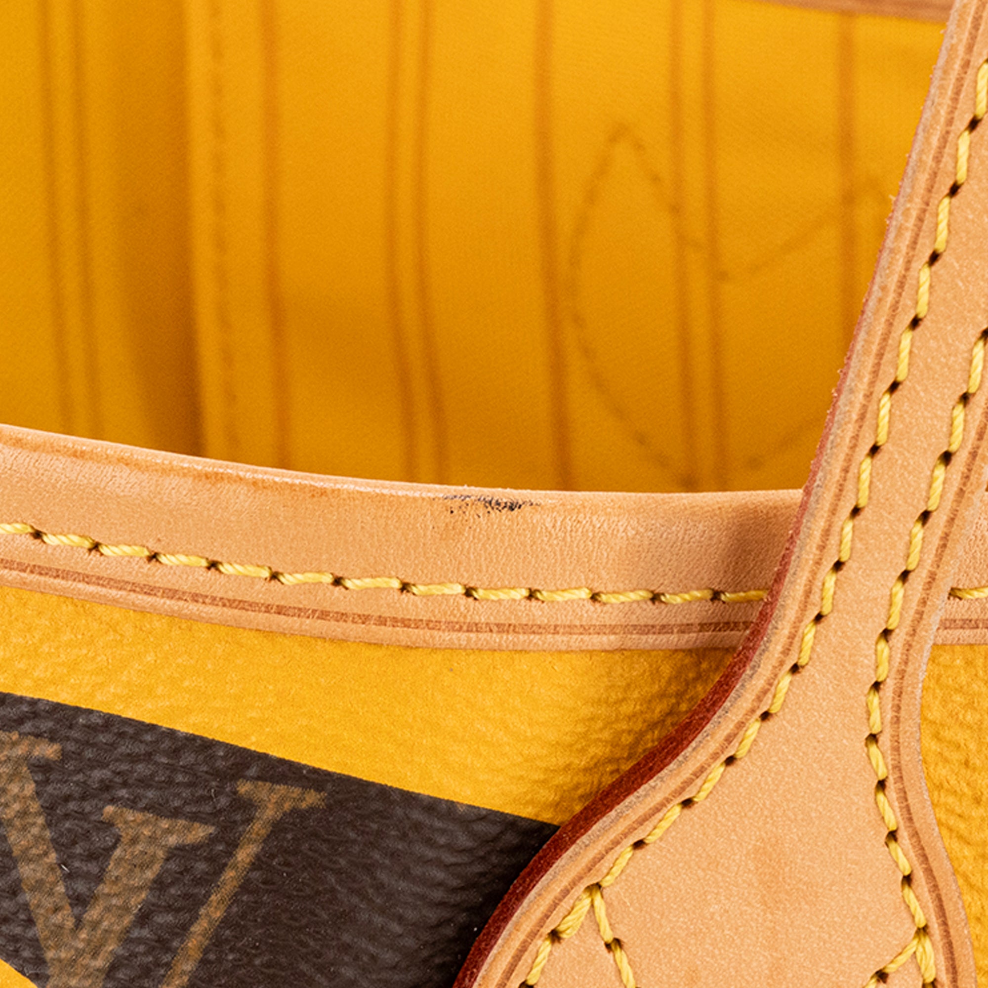 LOUIS VUITTON - Sac Cabas Neverfull Cancun Louis Vuitton en toile enduite monogrammée édition limitée