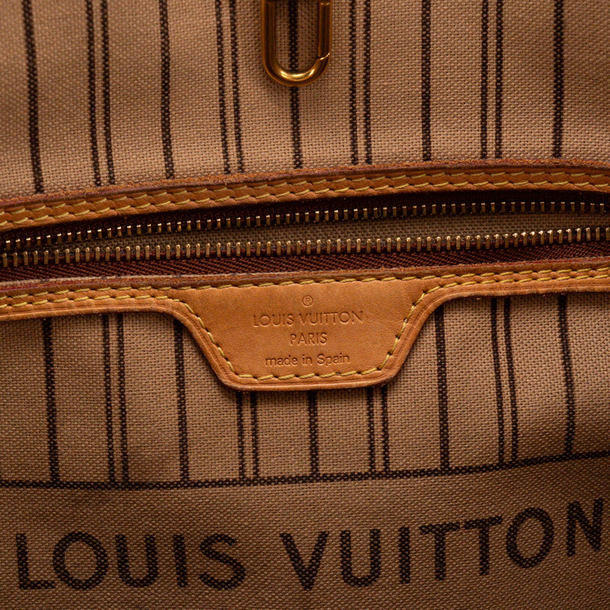 LOUIS VUITTON - Sac cabas Neverfull MM Louis Vuitton en toile enduite monogrammée