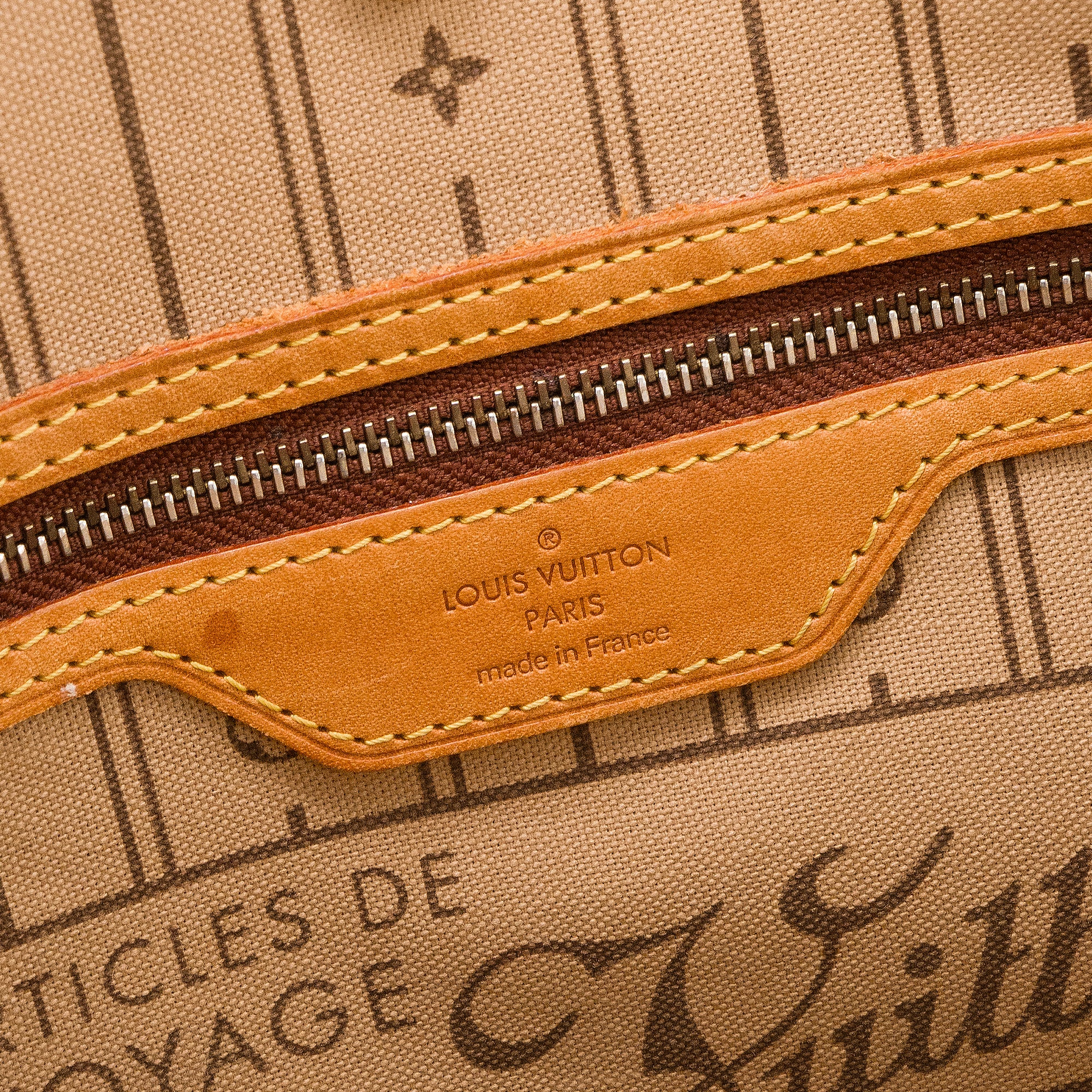 LOUIS VUITTON - Sac cabas Neverfull PM Louis Vuitton en toile enduite monogrammée