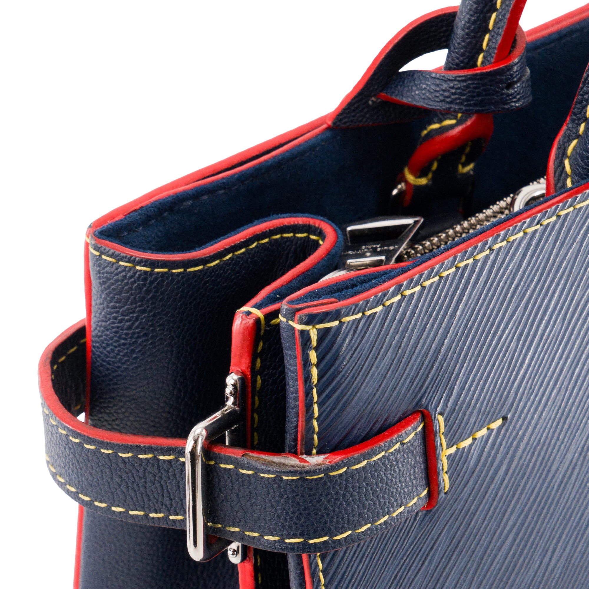 LOUIS VUITTON - Sac Cabas Twist Louis Vuitton en cuir épi bleu et rouge