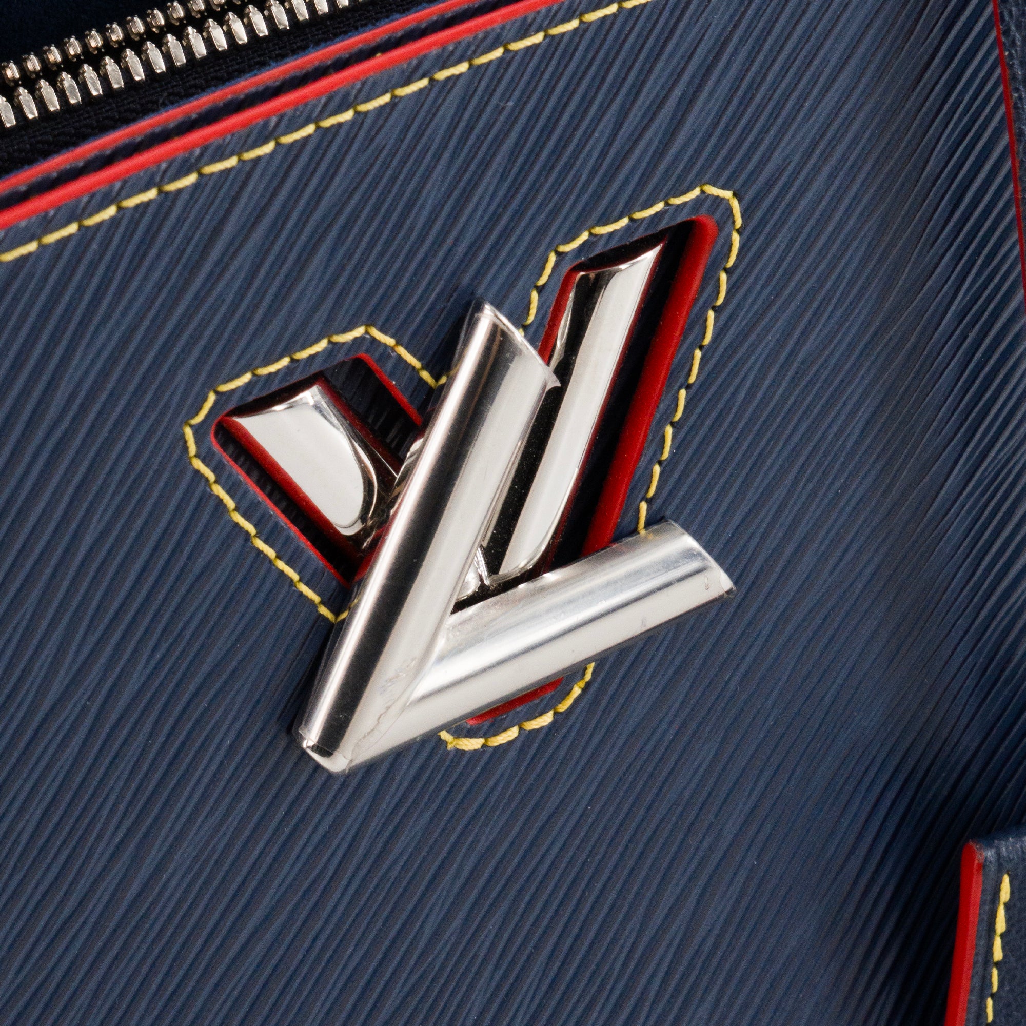 LOUIS VUITTON - Sac Cabas Twist Louis Vuitton en cuir épi bleu et rouge