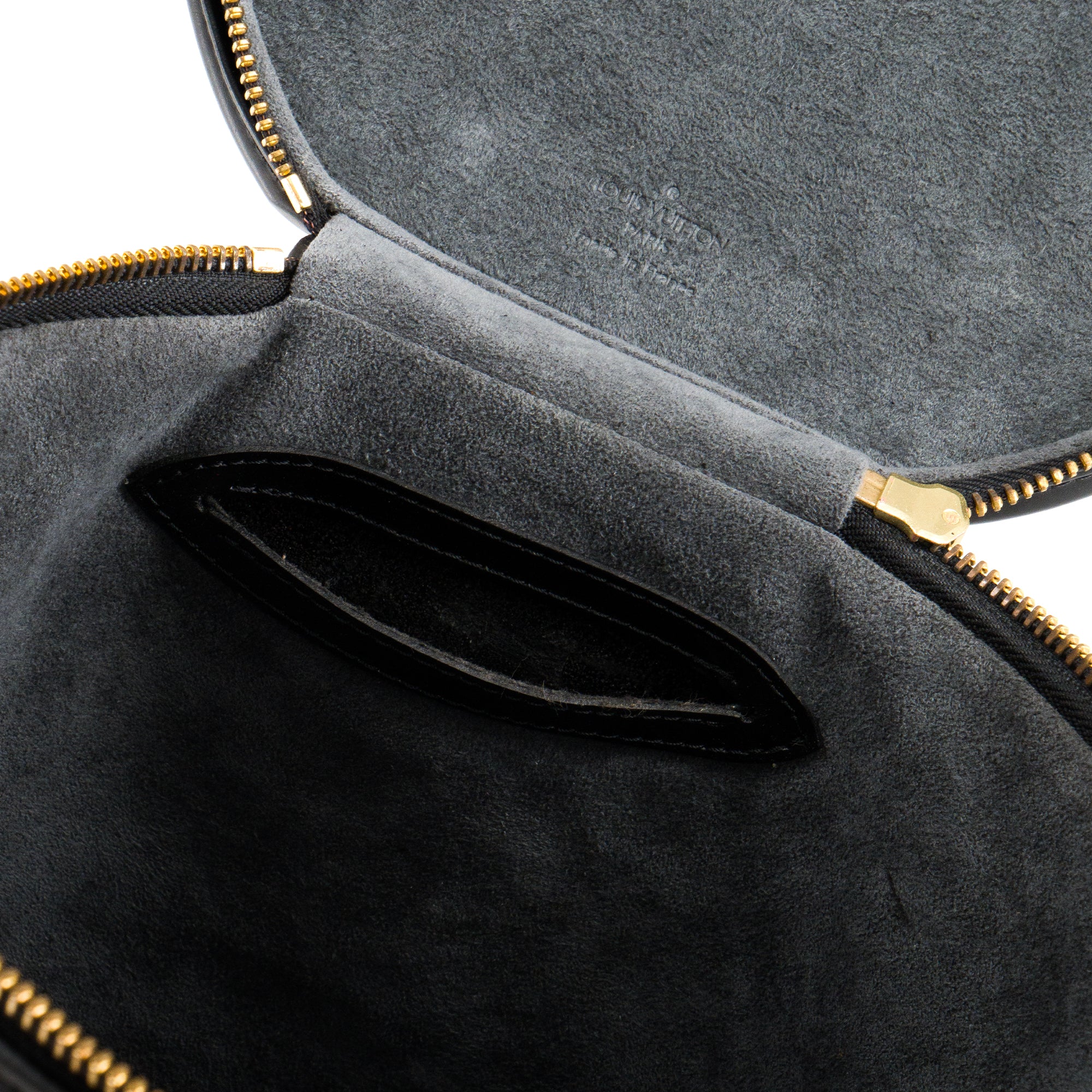 LOUIS VUITTON - Sac Cannes Louis Vuitton en cuir épi noir vintage