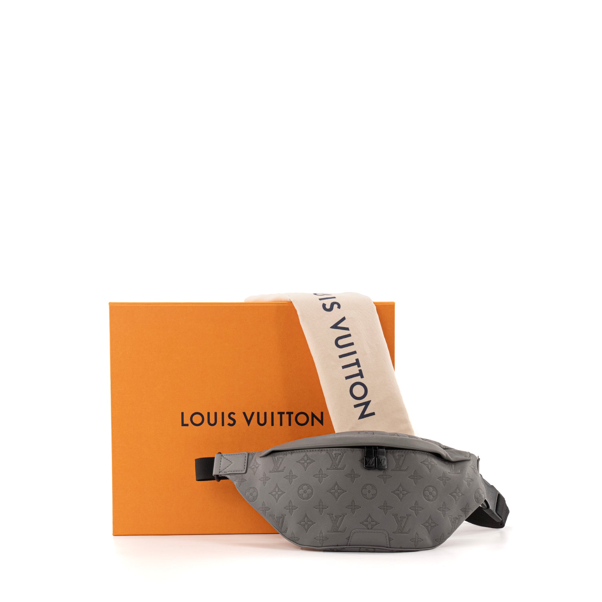 LOUIS VUITTON - Sac ceinture Discovery Louis Vuitton en cuir monogram shadow gris