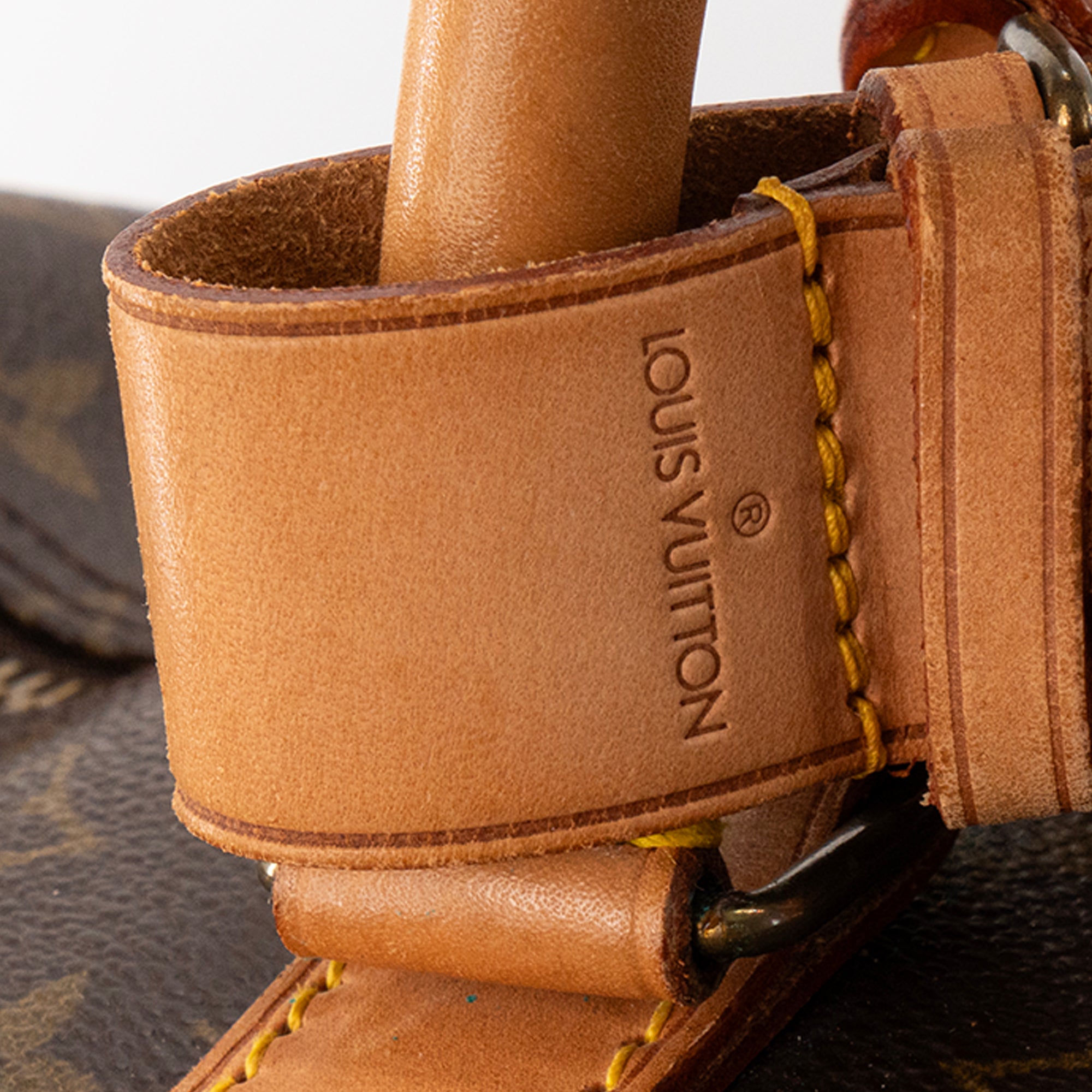 LOUIS VUITTON - Sac de voyage Keepall 60 bandoulière Louis Vuitton en toile enduite monogrammée vintage