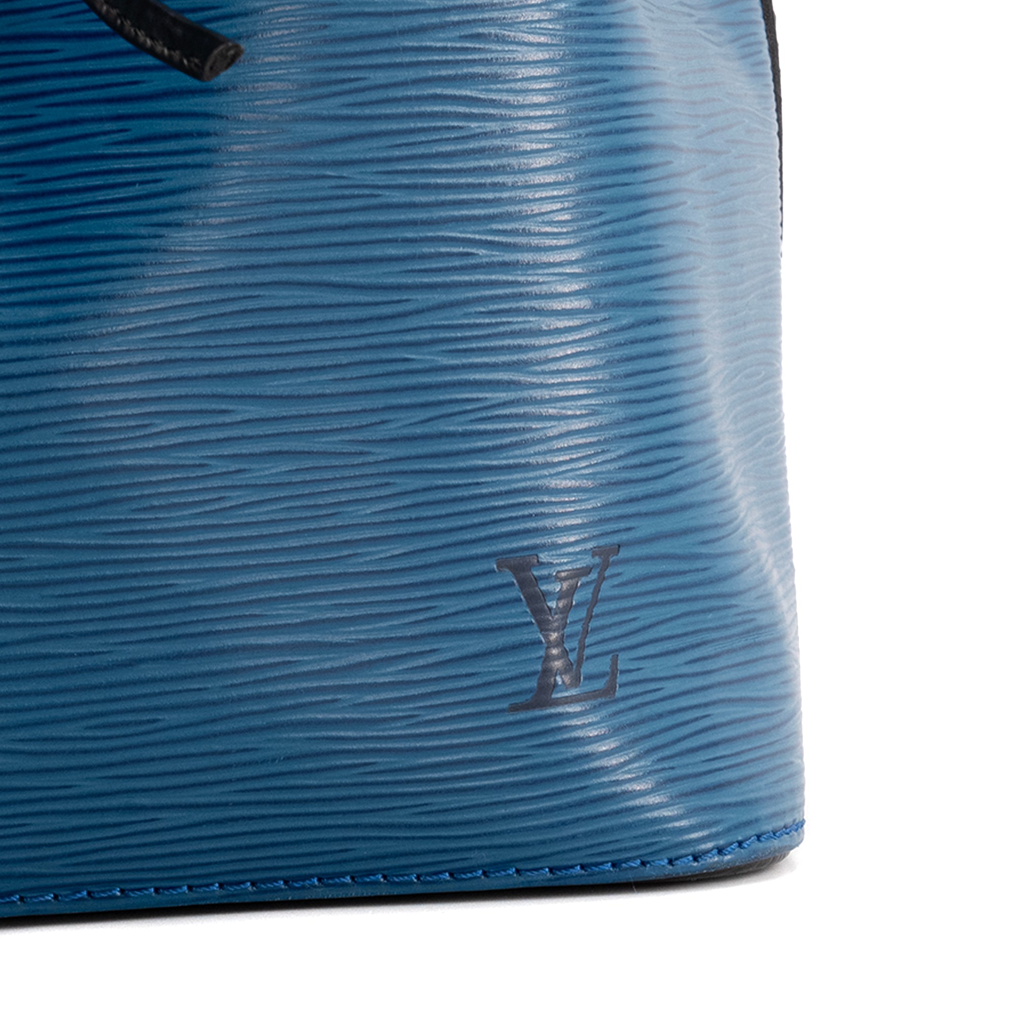 LOUIS VUITTON - Sac à épaule Noé Louis Vuitton en cuir épi bleu vintage