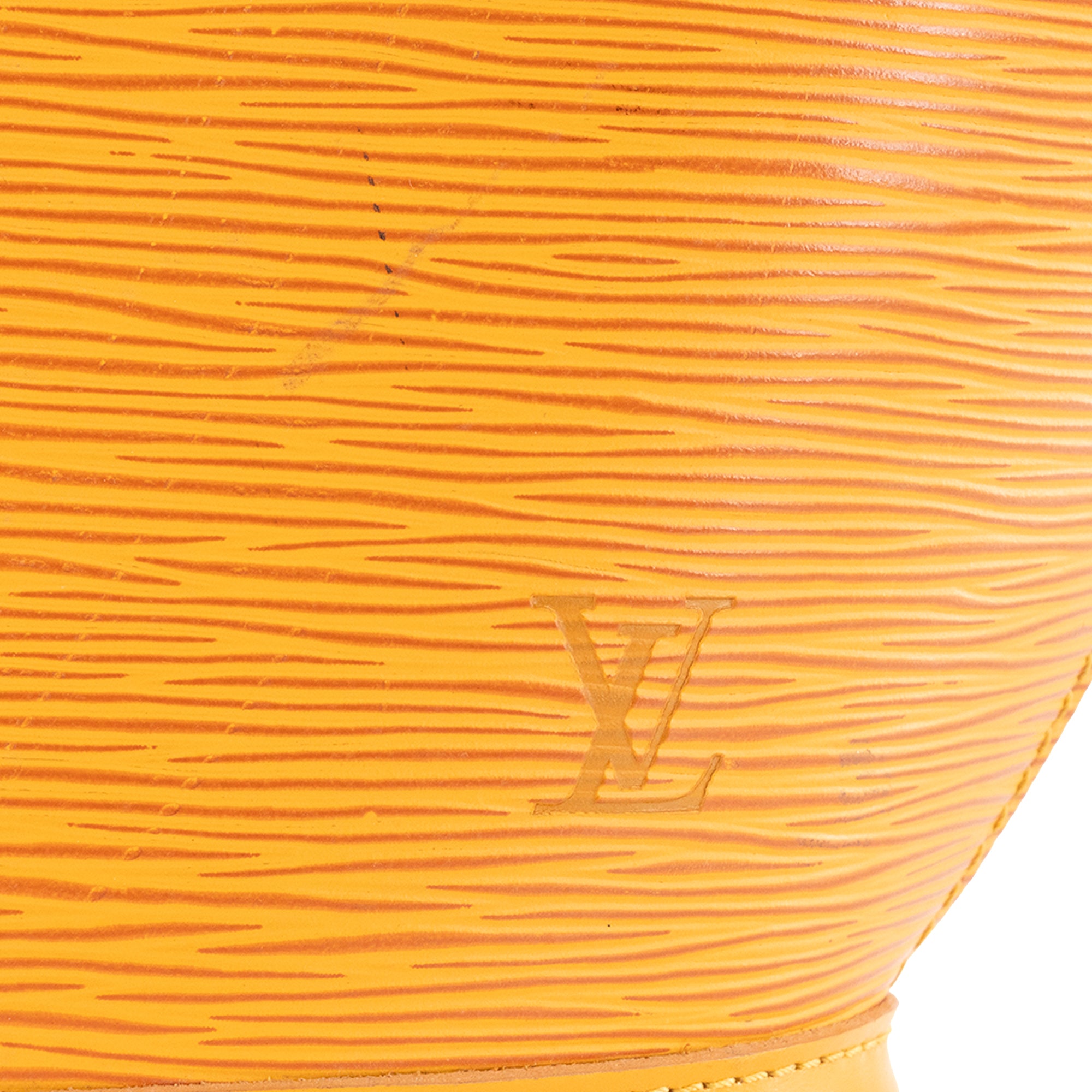 LOUIS VUITTON - Sac à épaule Saint Jacques Louis Vuitton en cuir épi jaune