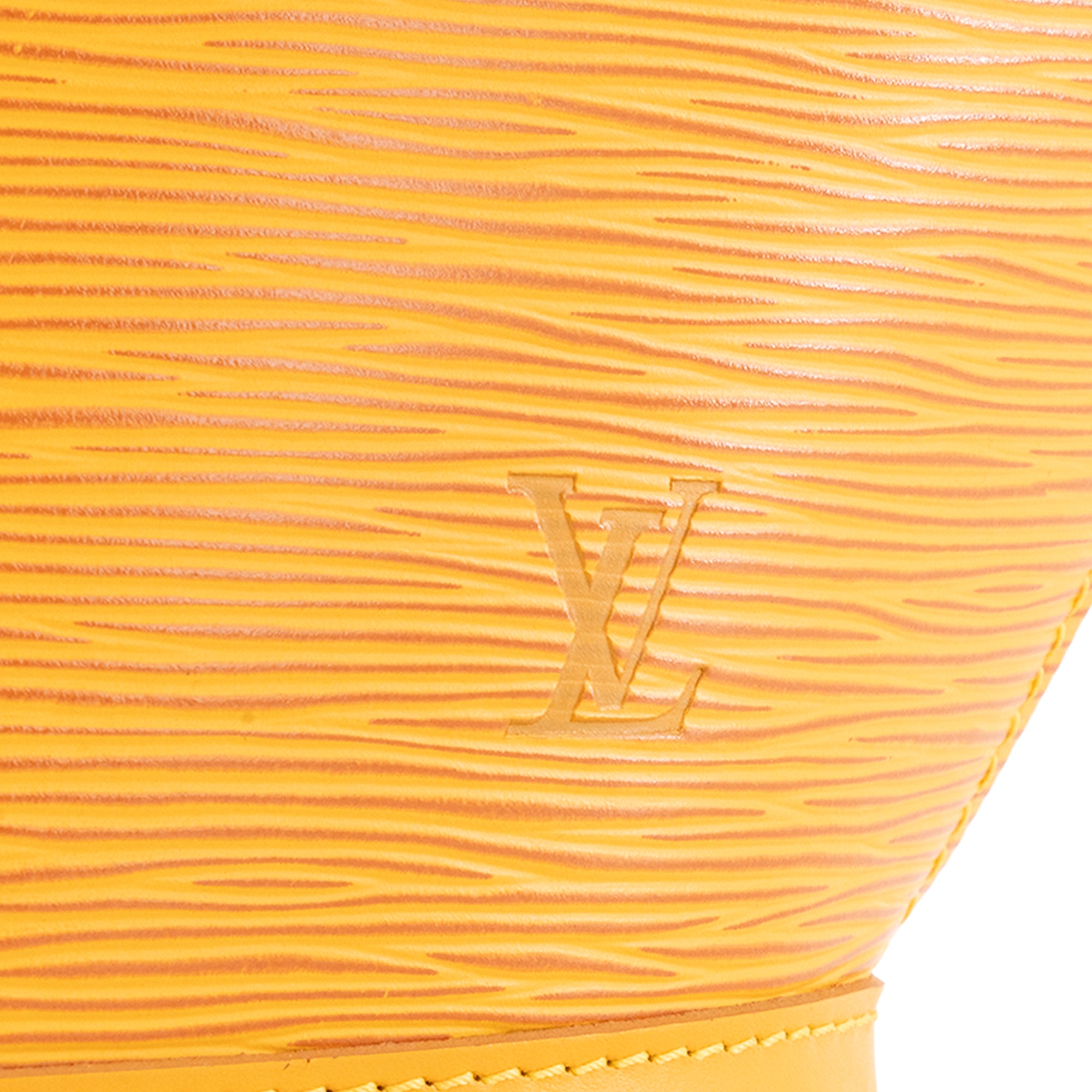 LOUIS VUITTON - Sac à épaule Saint Jacques Louis Vuitton en cuir épi jaune